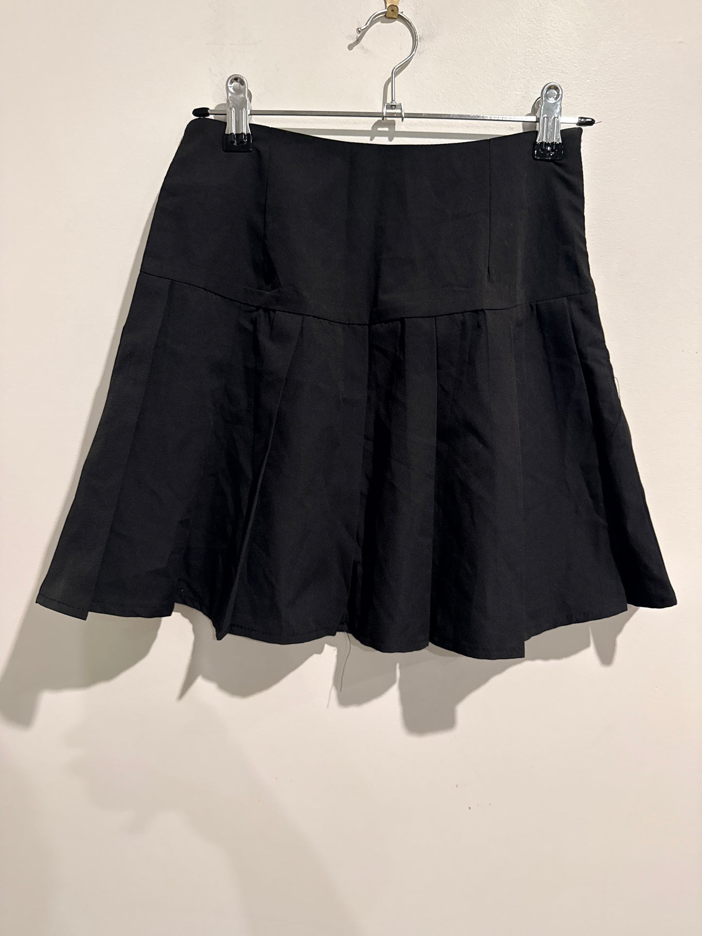 Shein Size XS Pleated Mini Skater Skirt