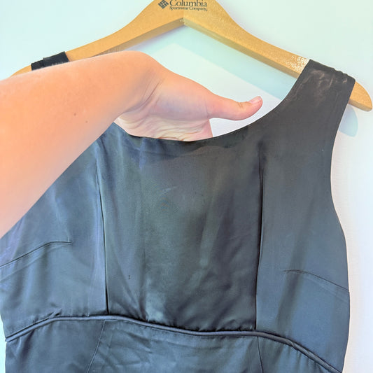 Brand Unknown Size U/Arm 43cm Black Sleeveless Sheath Dress