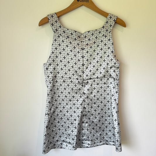 Brand Unknown Size U/Arm 44cm Geometric Pattern Sleeveless Top