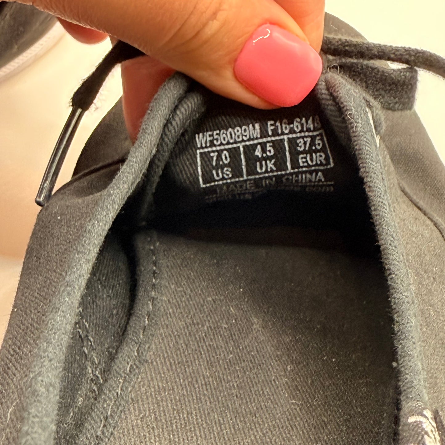 Keds x taylor swift sneakers – women’s size 7 - sneakers original photo - what’s new women’s shoes