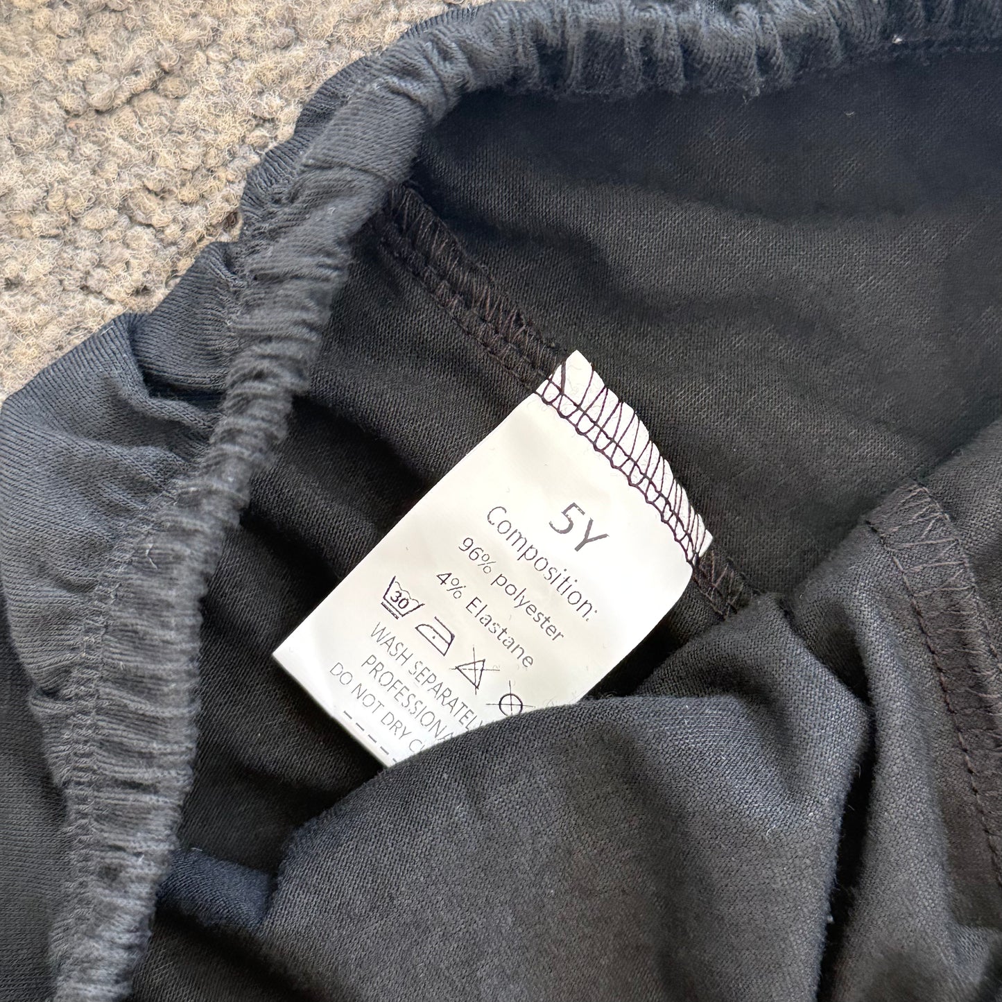 Kids Summer Outfit Headphone Graphic T-Shirt & Shorts Black - Size 5Y