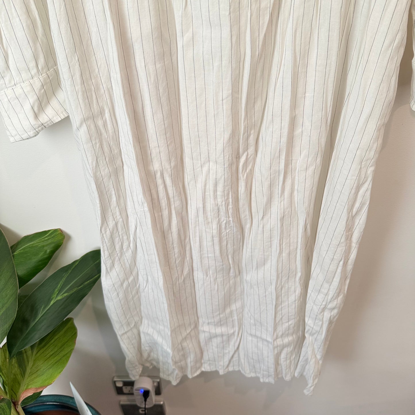 Laing (NZ) Size S White Pinstripe Longline Shirt Dress