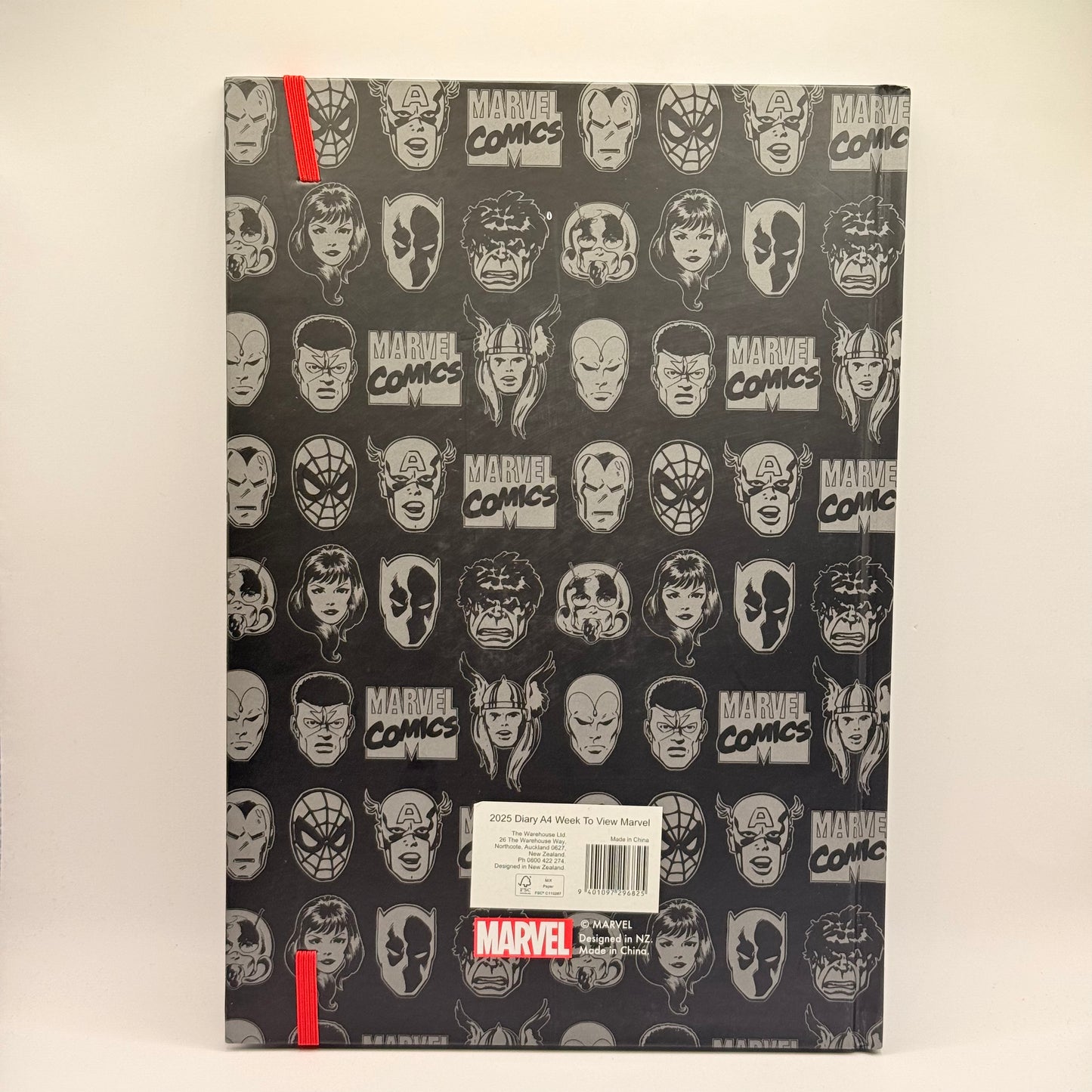Marvel 2025 Diary – Illustrated Comic Character Pages