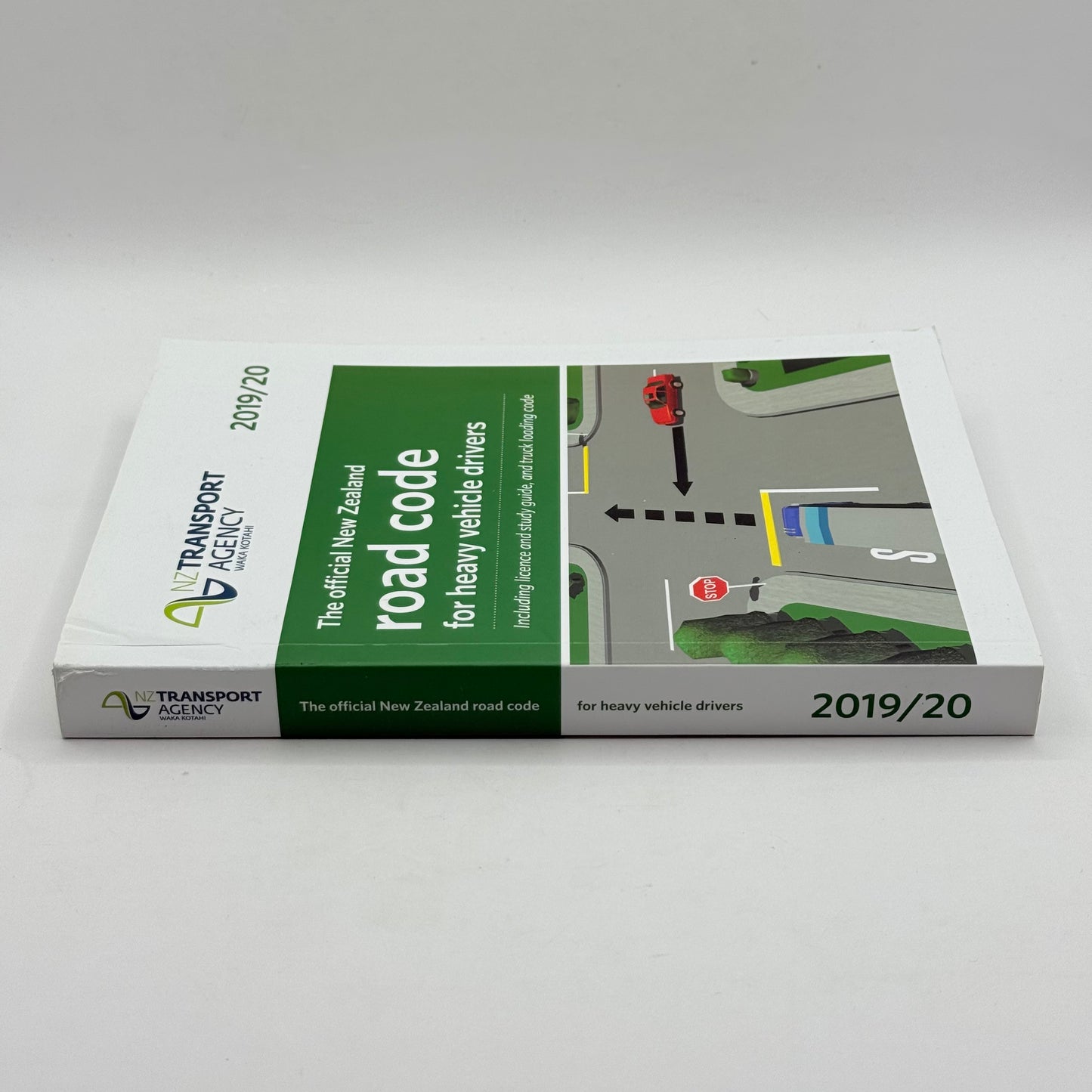 Official New Zealand Road Code for Heavy Vehicle Drivers 2019/20