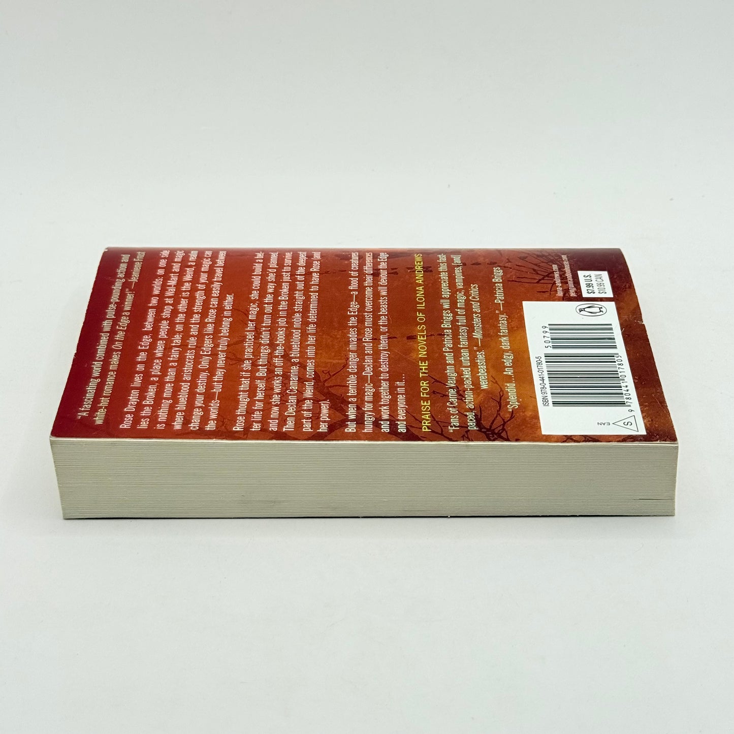 On the edge (a novel of the edge) by ilona andrews - print books whatās new printed media