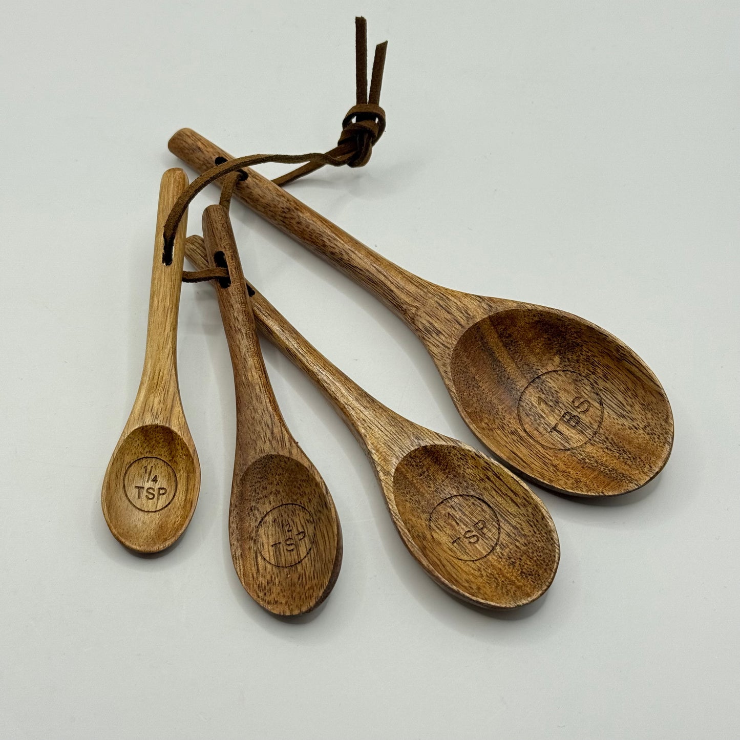 Set of 4 rustic wooden measuring spoon - measuring spoons original photo - what’s new home&living materials