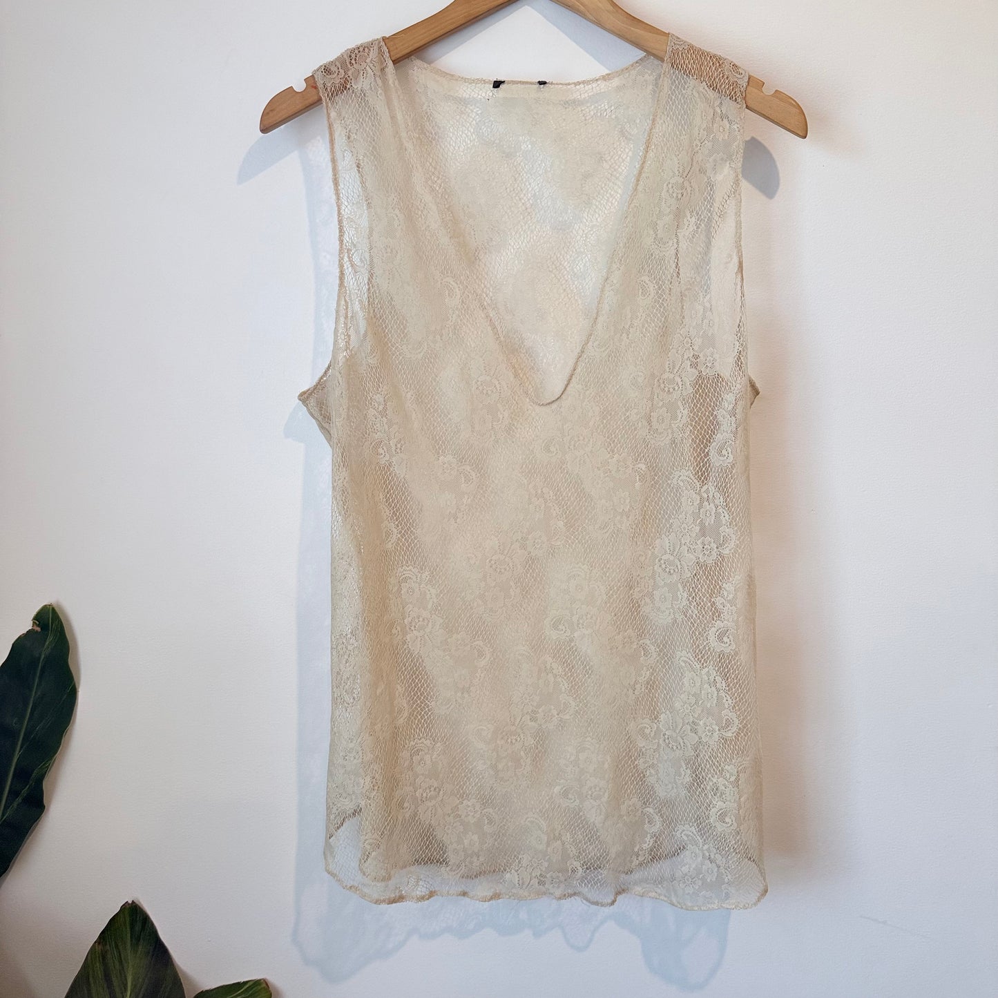 CUT LABEL - STORM Lace Top - Cream - Size 12