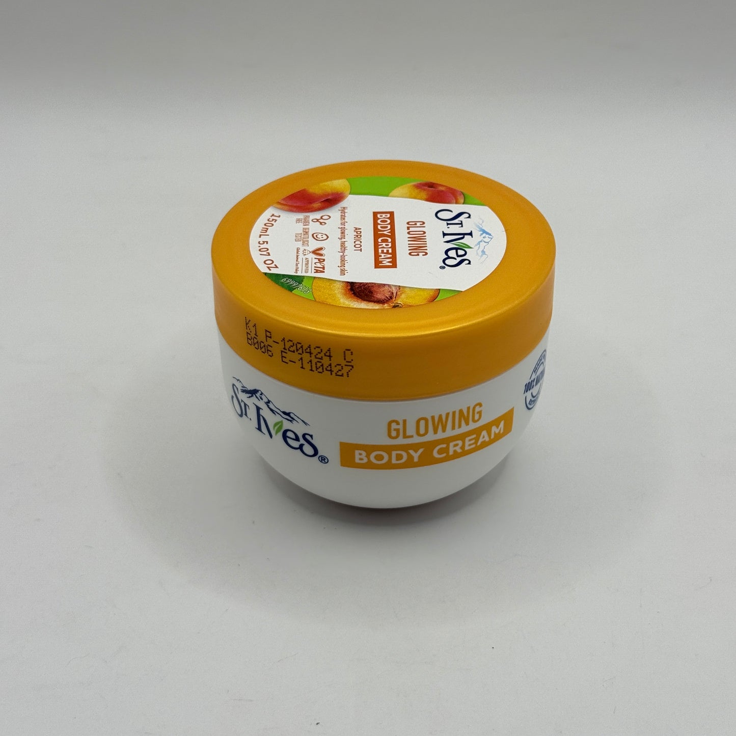 St. Ives Glowing Body Cream with Apricot – 150 mL
