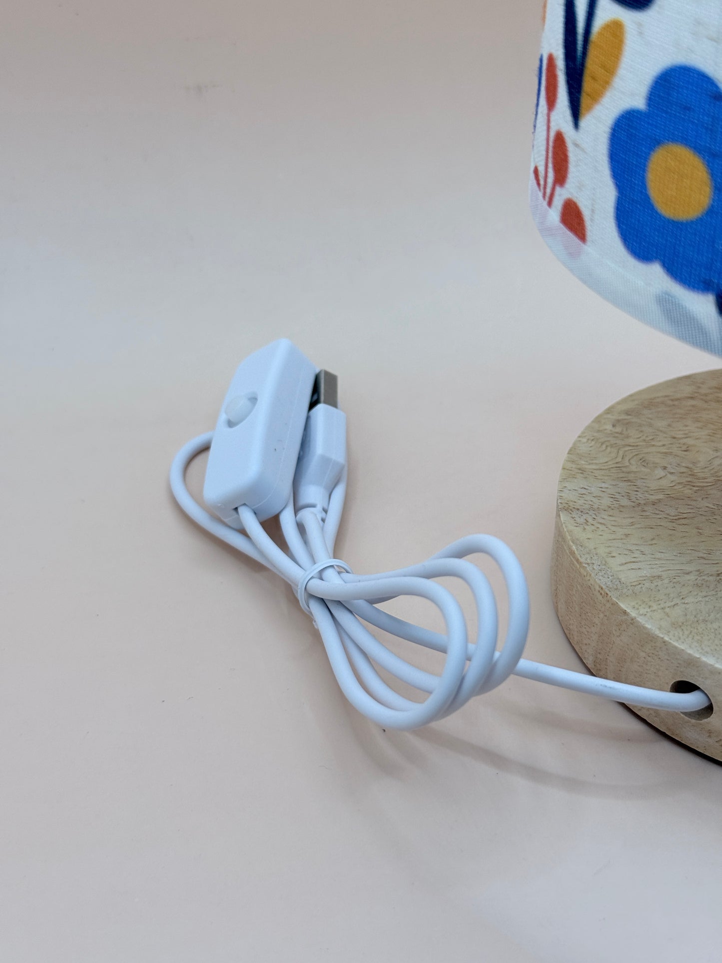 USB Floral Bedside Table Lamp