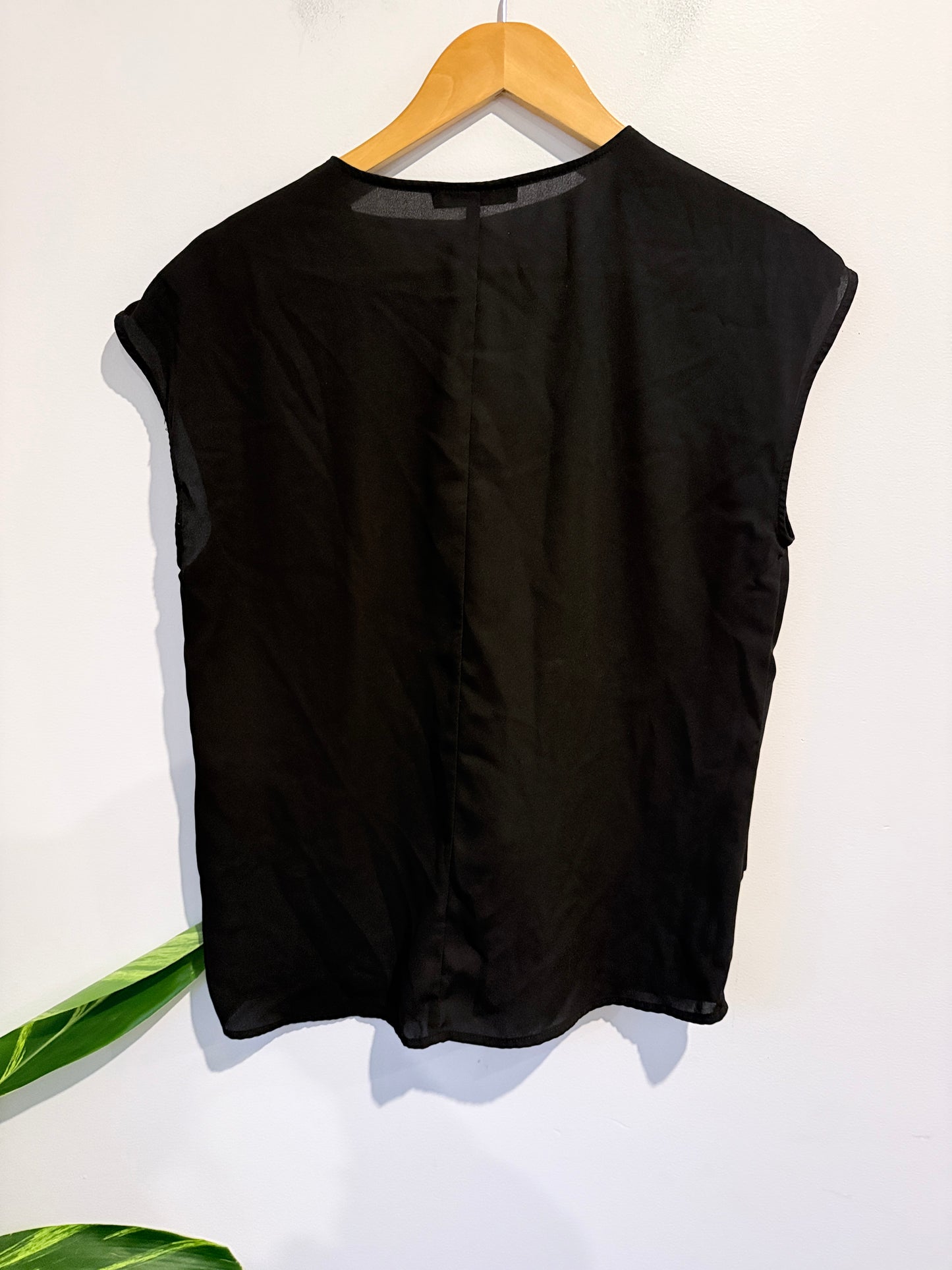Just Jeans V-neck Cap Sleeve Top Size 8