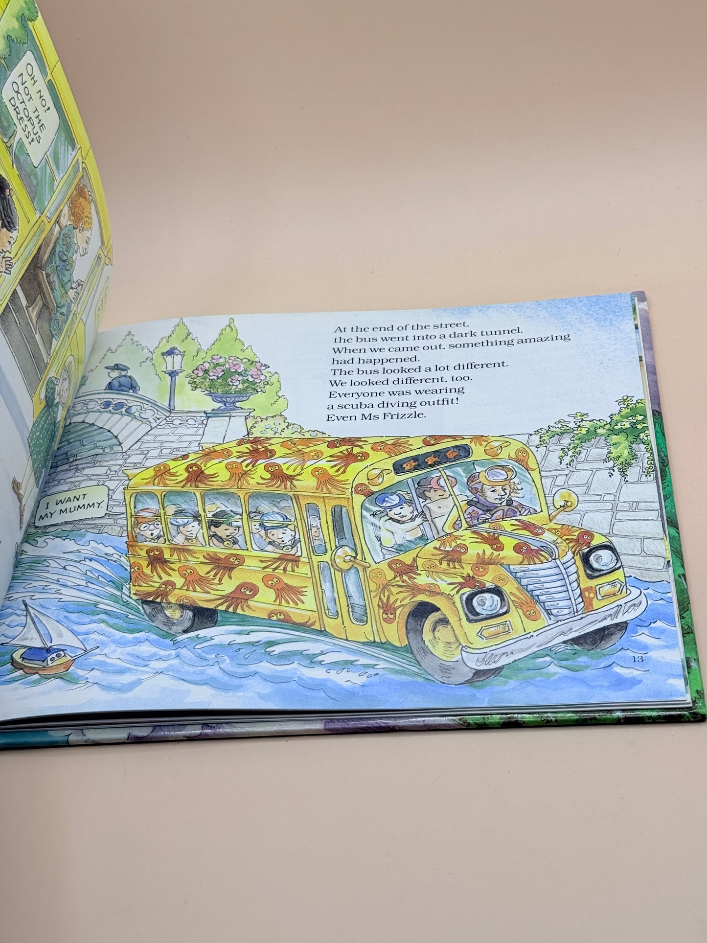 The Magic Bus at the Waterworks by Joanna Cole