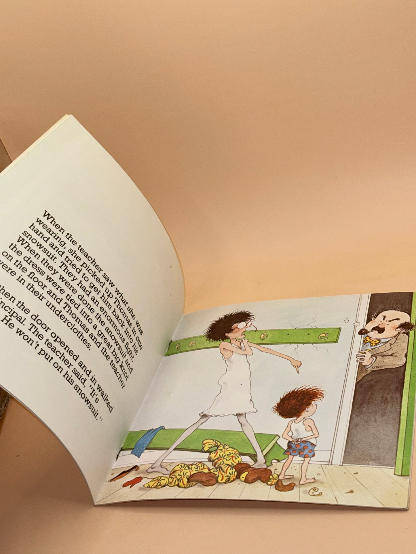 Thomas' Snowsuit by Robert Munsch