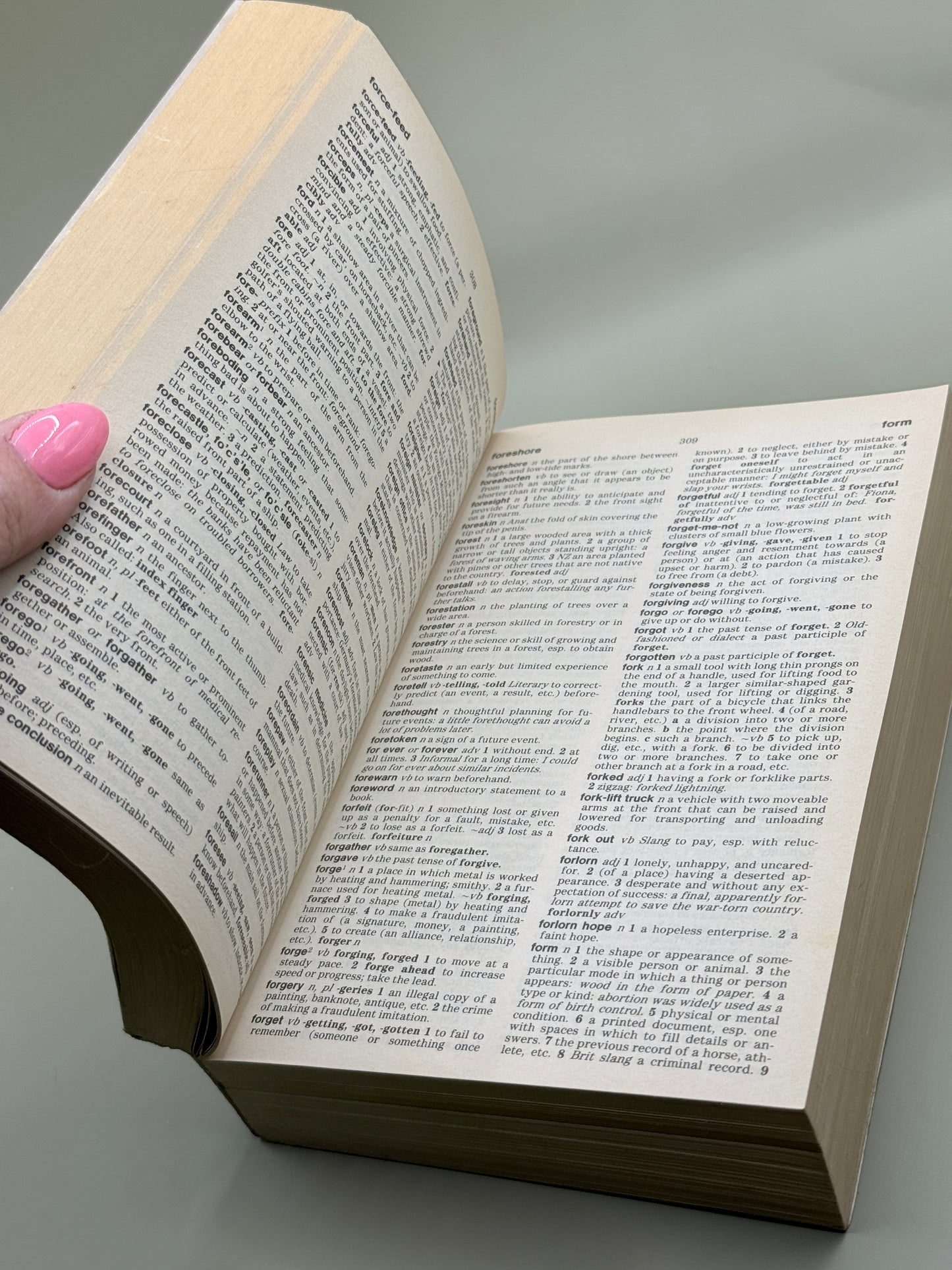 Collins Paperback English Dictionary