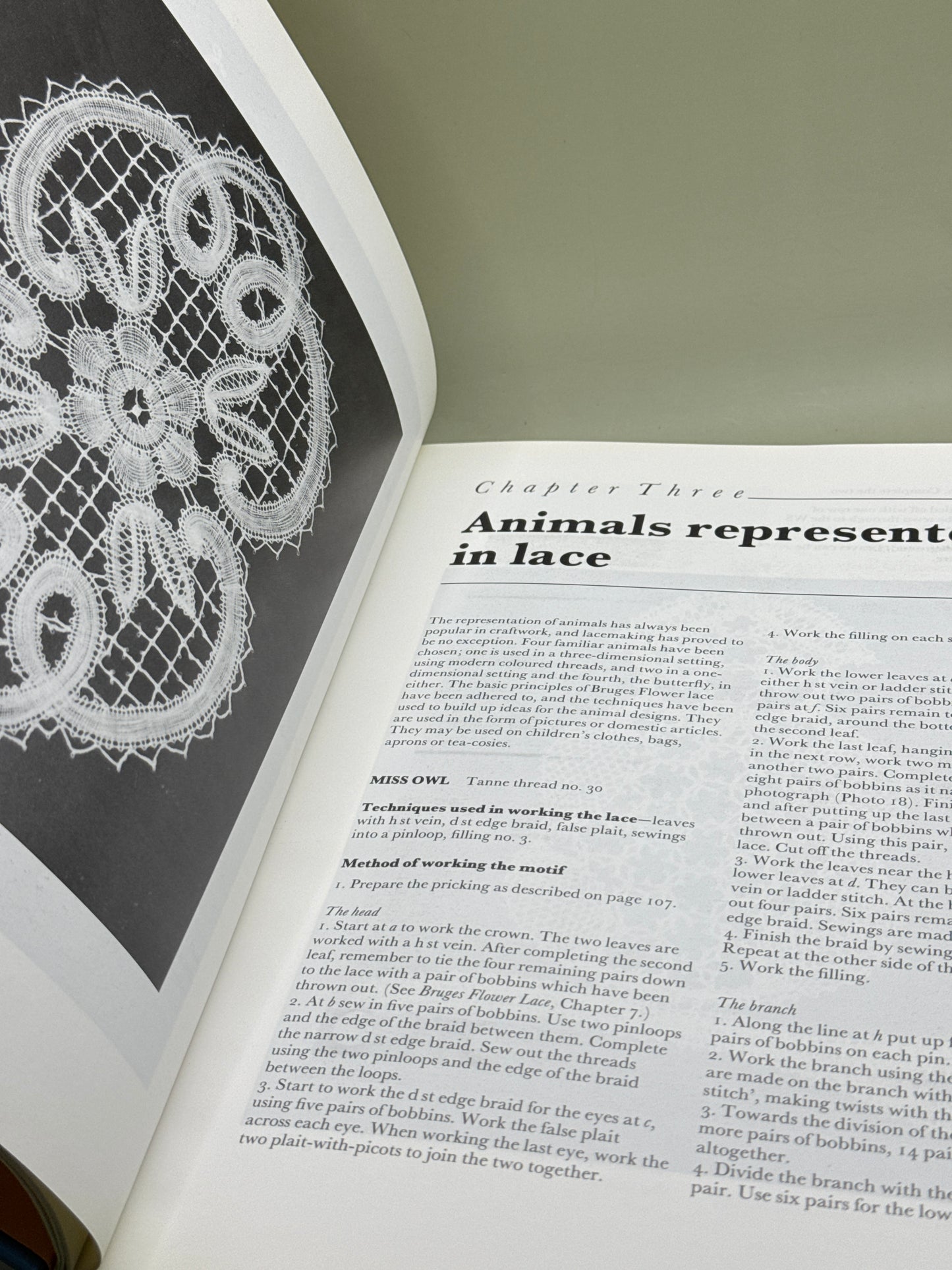 Designing for Bruges Flower Lace by Edna Sutton