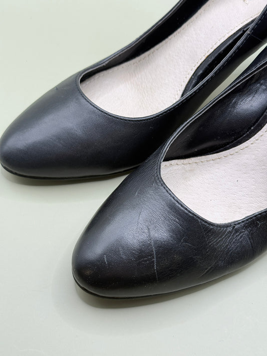 RMK Women's Black Court Heels - Size 38