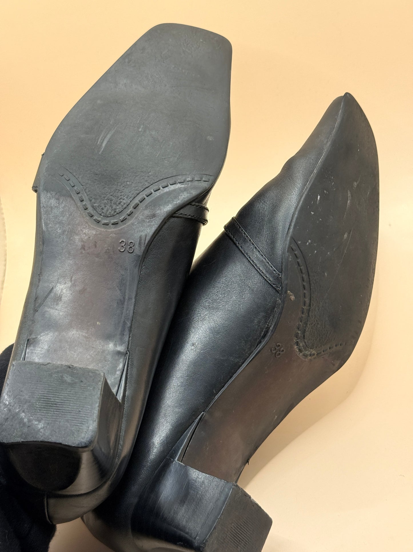 Gino Ventori Black Leather Low Heel Shoes Size 38