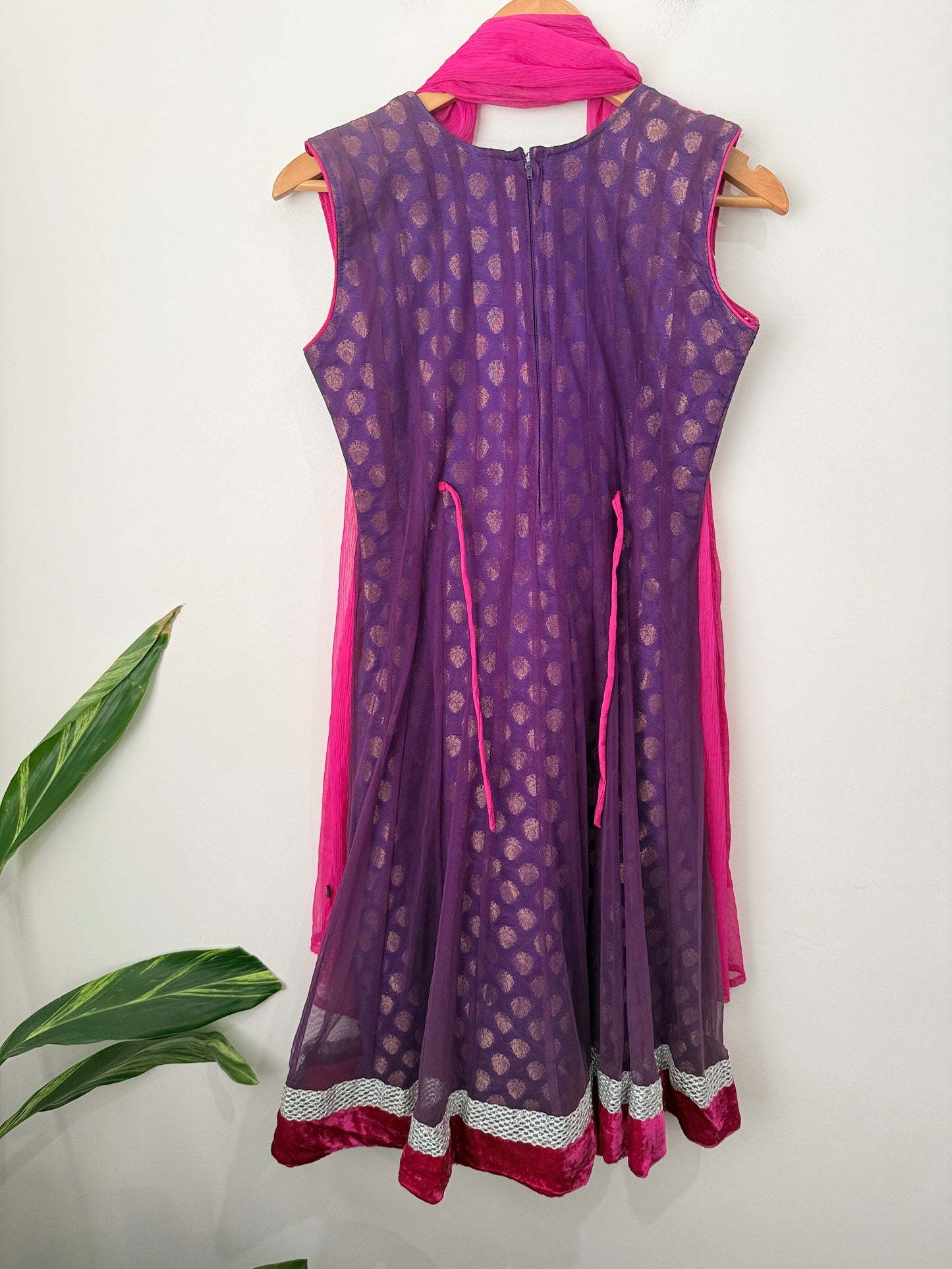 Indian Party Dress Size U/Arm to U/Arm 44cm | L 101cm