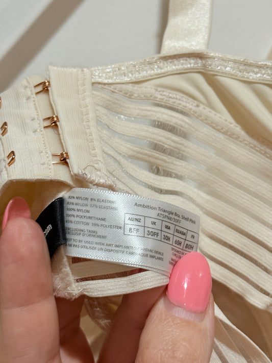 Hotmilk (Designed In NZ) Wireless Bra Size 30FF