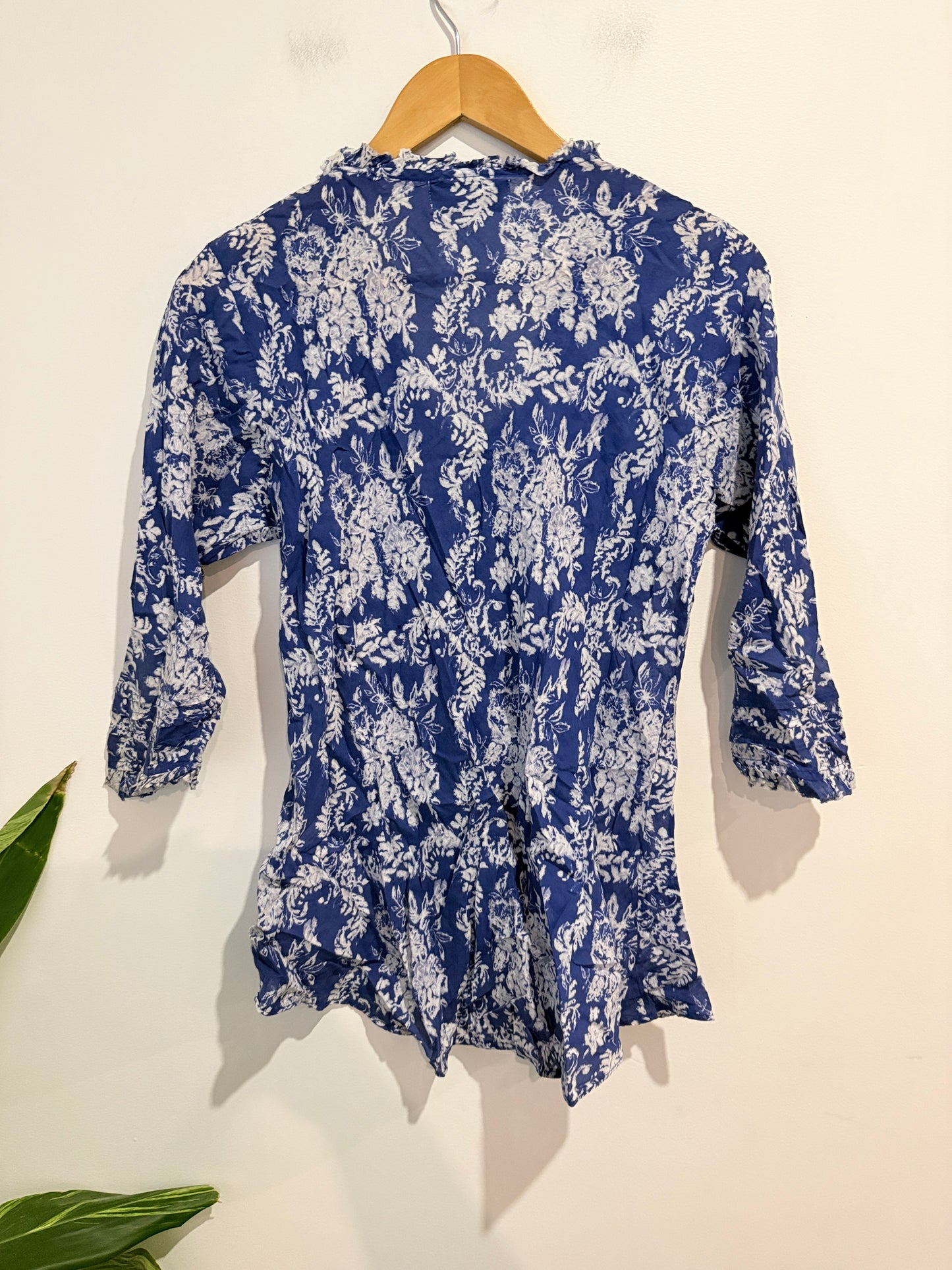 One Season Floral Tunic Top Size S