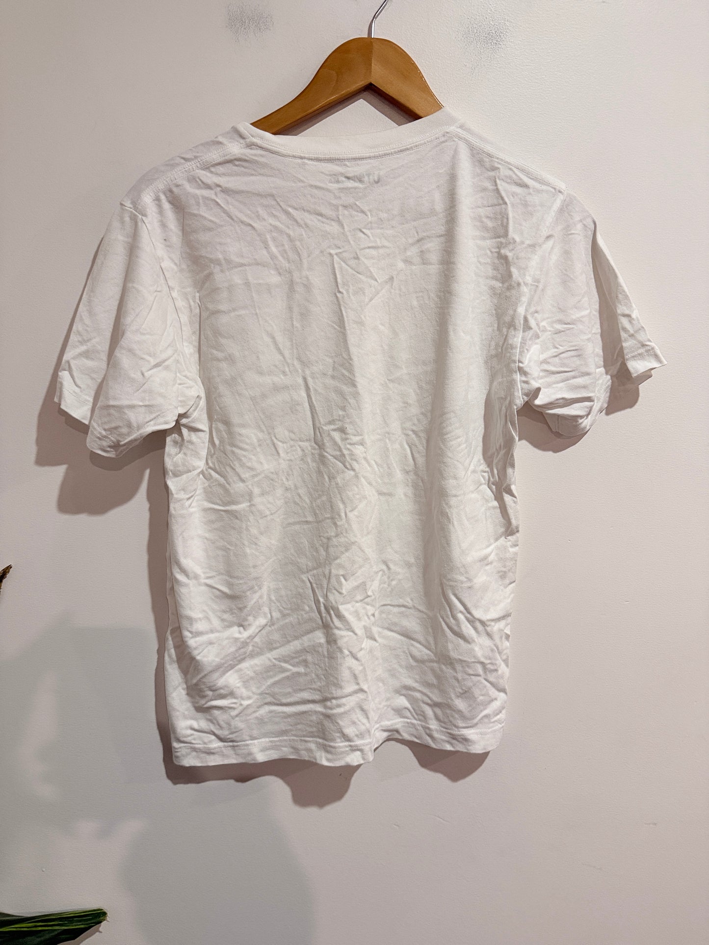 Uniqlo Graphic T-shirt Size S