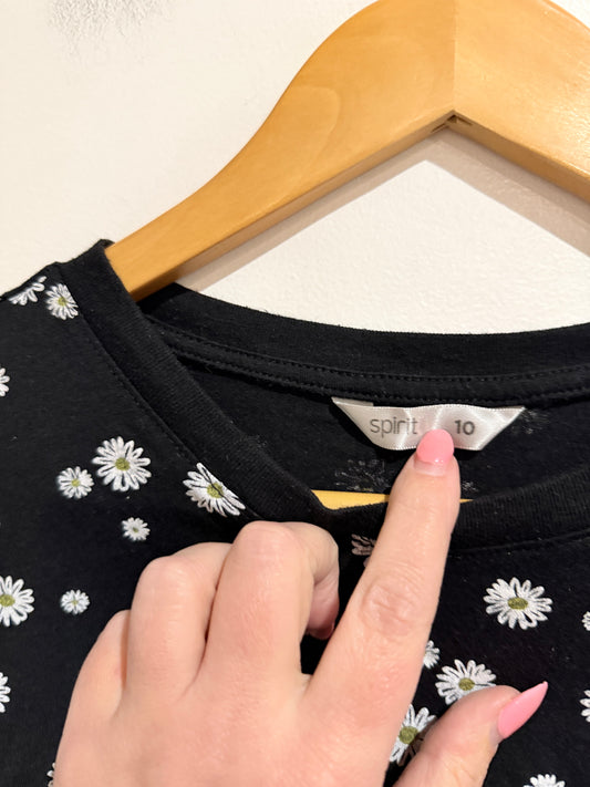 Spirit Black Daisy Print Top - Size 10
