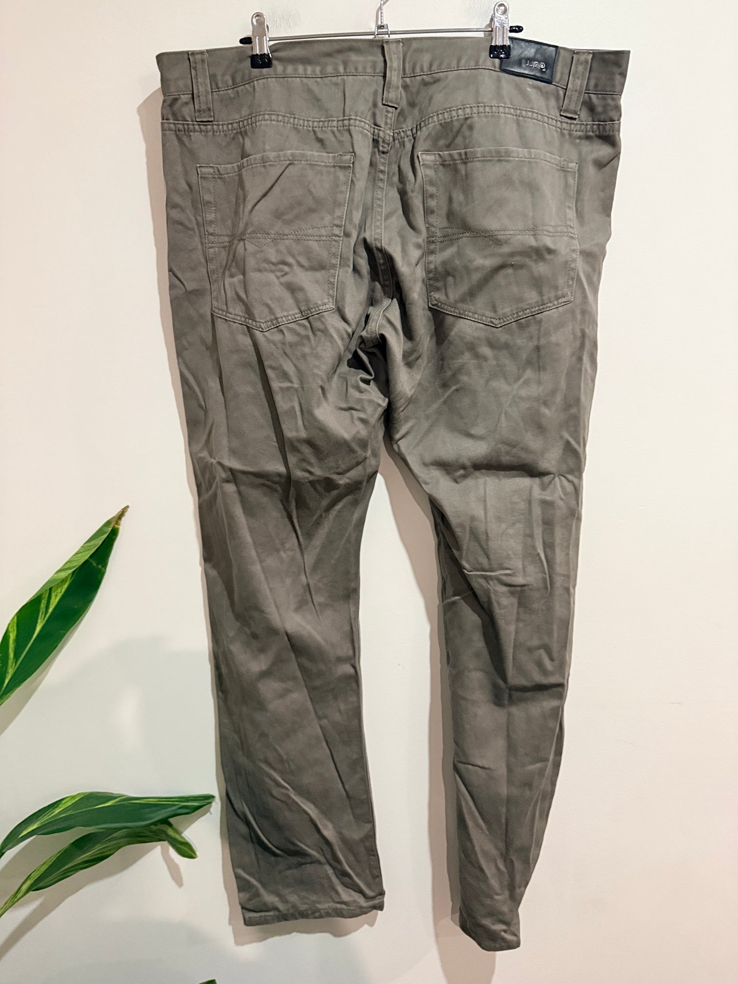 Brand Unknown Slim Fit Chinos Size W 40/L 34