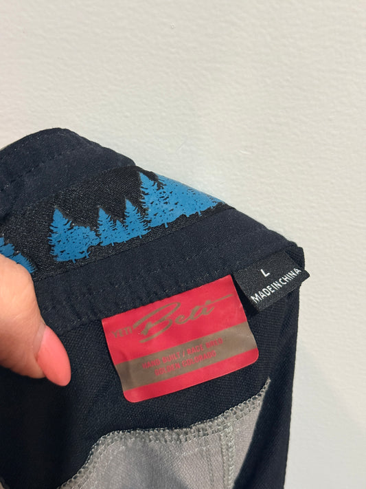 Yeti Bike Shorts Size L