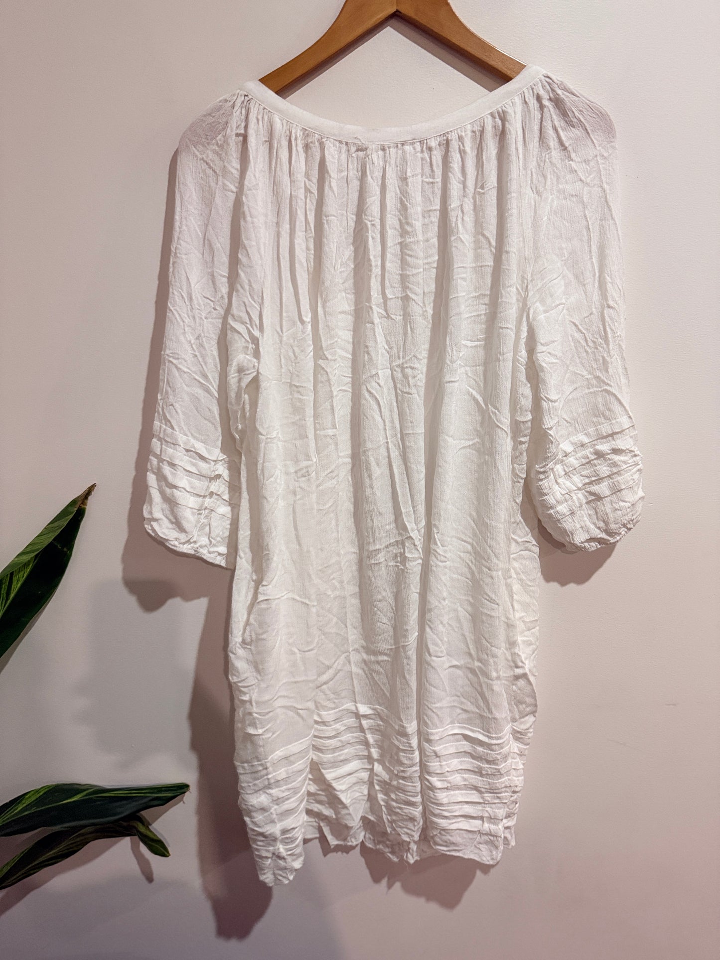 Holiday White Boho V-Neck Tunic Dress - OS