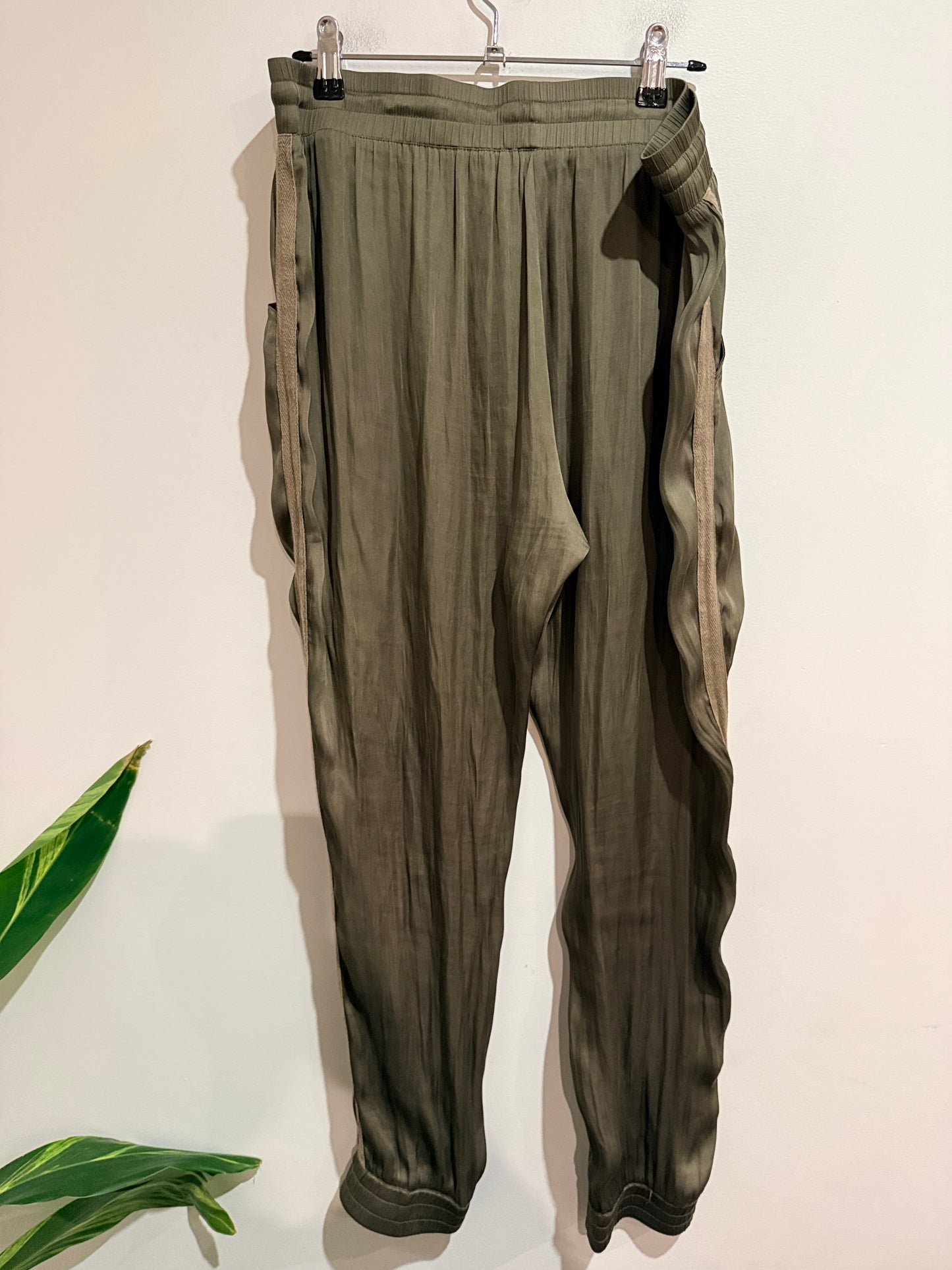 Storm Jogger Pants Size 14