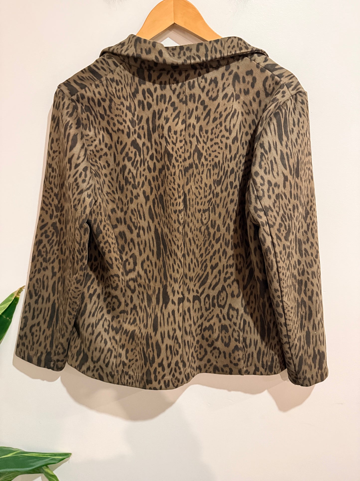 Noni B Leopard Print Zip Jacket Size 12