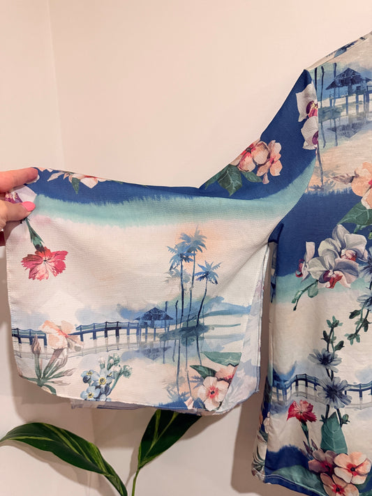 Marfinno Tropical Floral Landscape Print Top Size M
