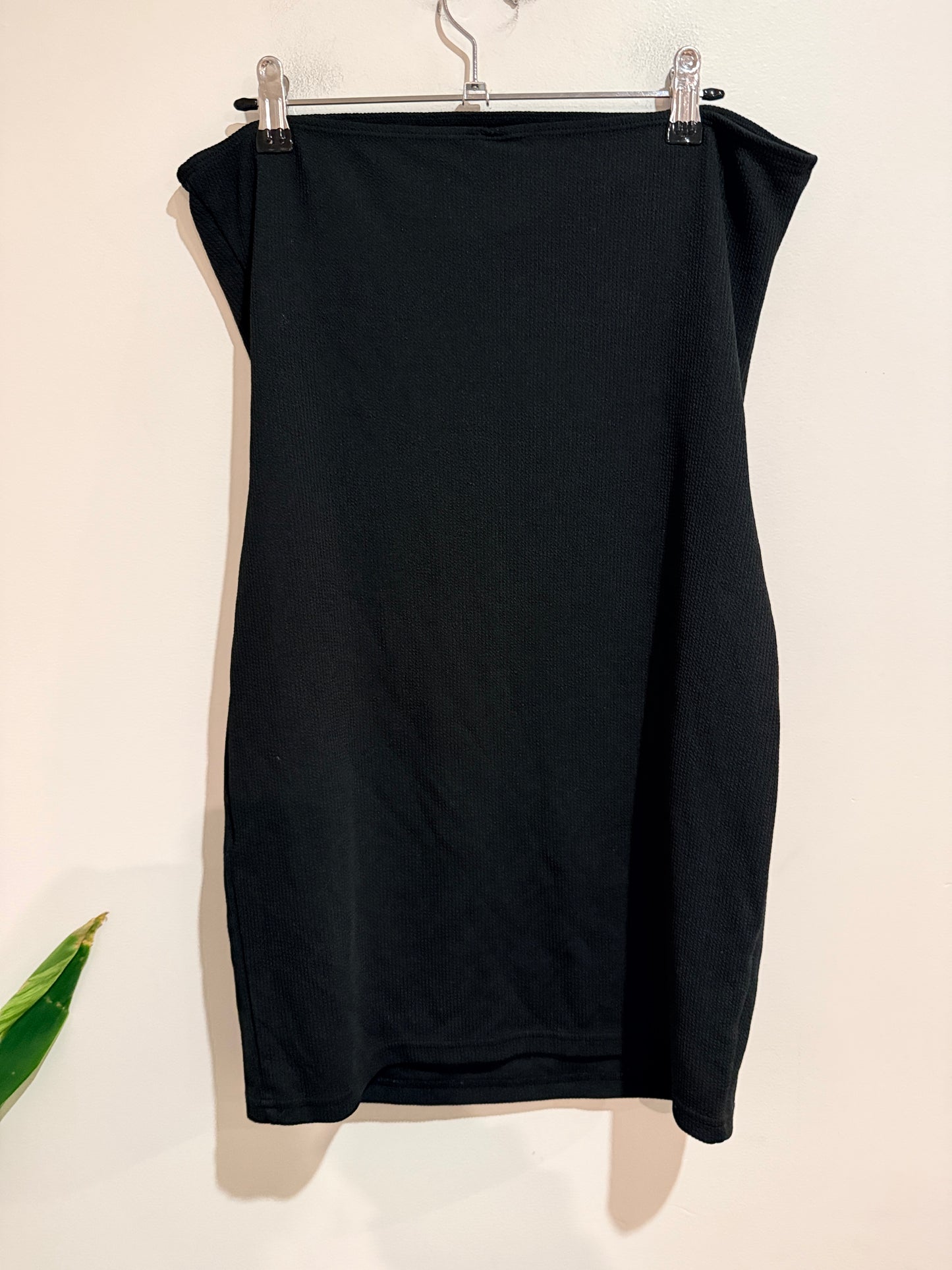 Bandeau Minidress Size U/Arm to U/Arm 43cm