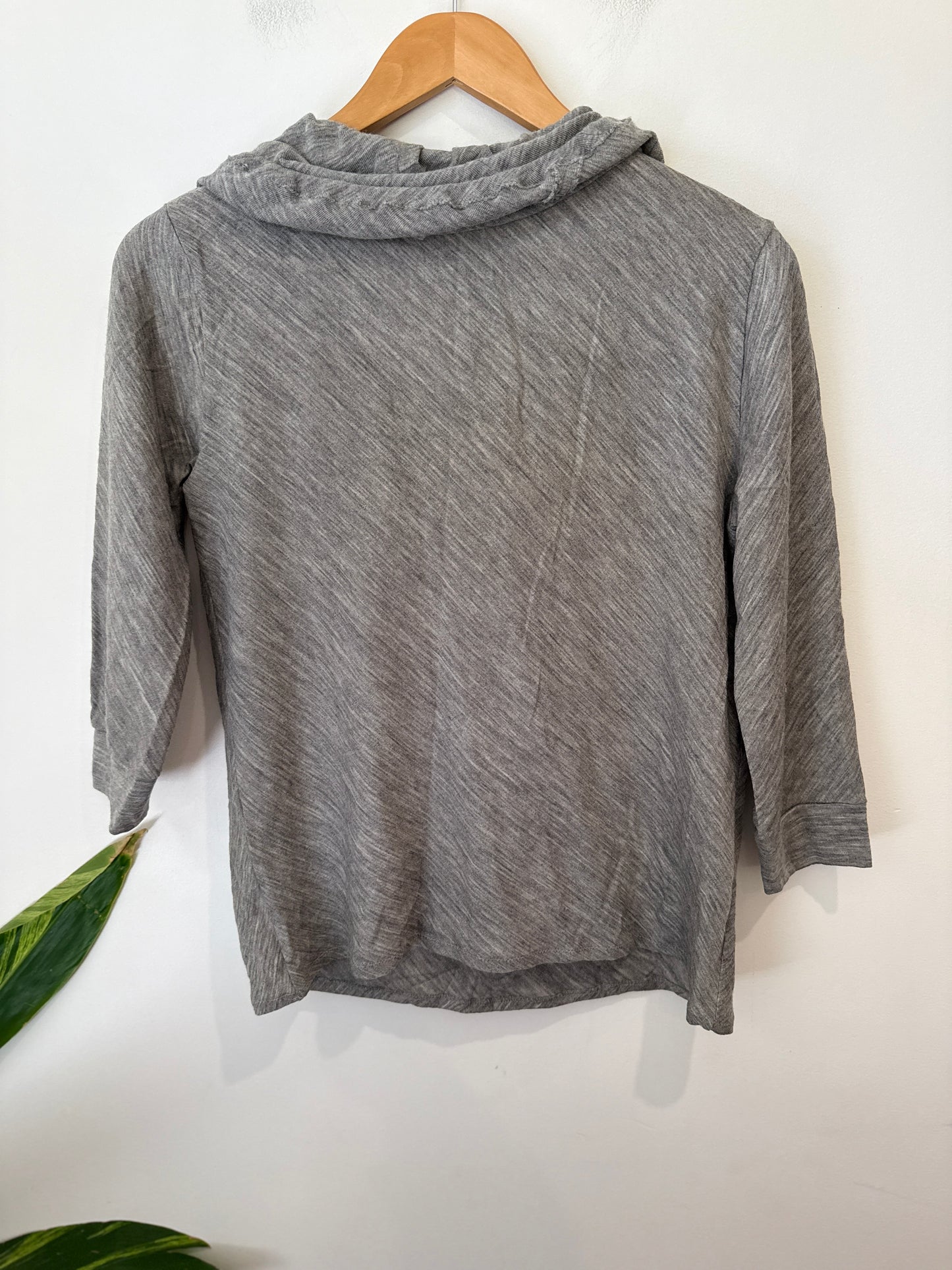Wallace Rose (NZ Made) 3/4 Sleeves Cowl-neck Top Size 12