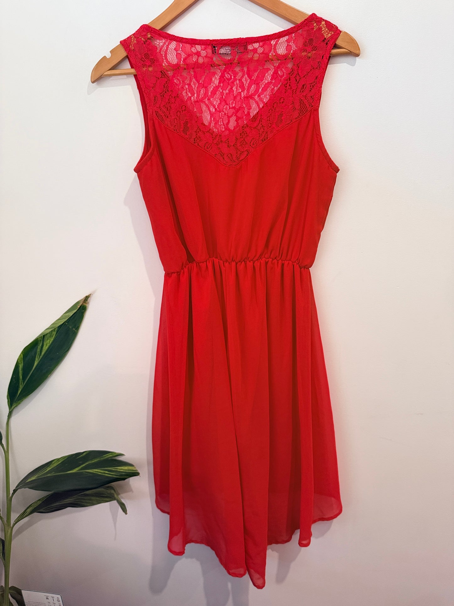 Urban Precinct Sleeveless Chiffon Dress Size U/Arm to U/Arm 42cm