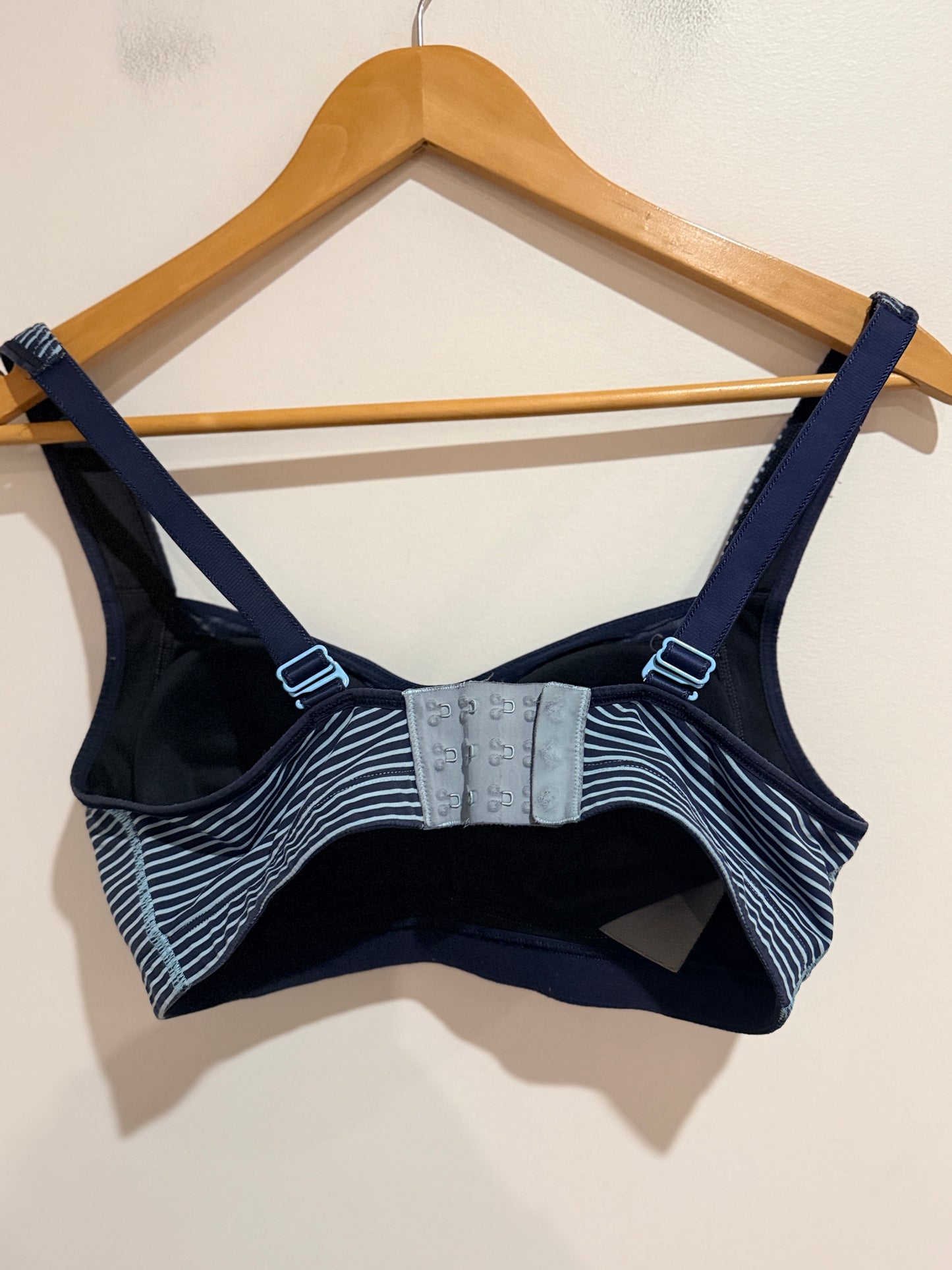 Lululemon Striped Sports Bra Size 33.5cm
