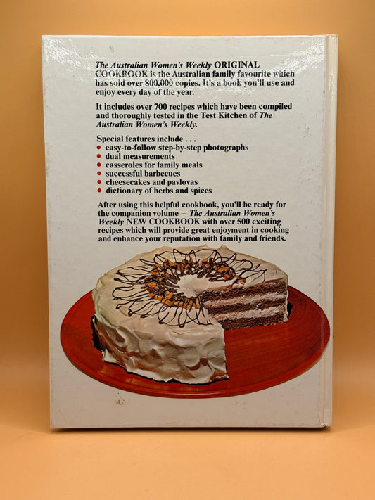 Women's Weekly Original Cookbook by Ellen Sinclair 1977