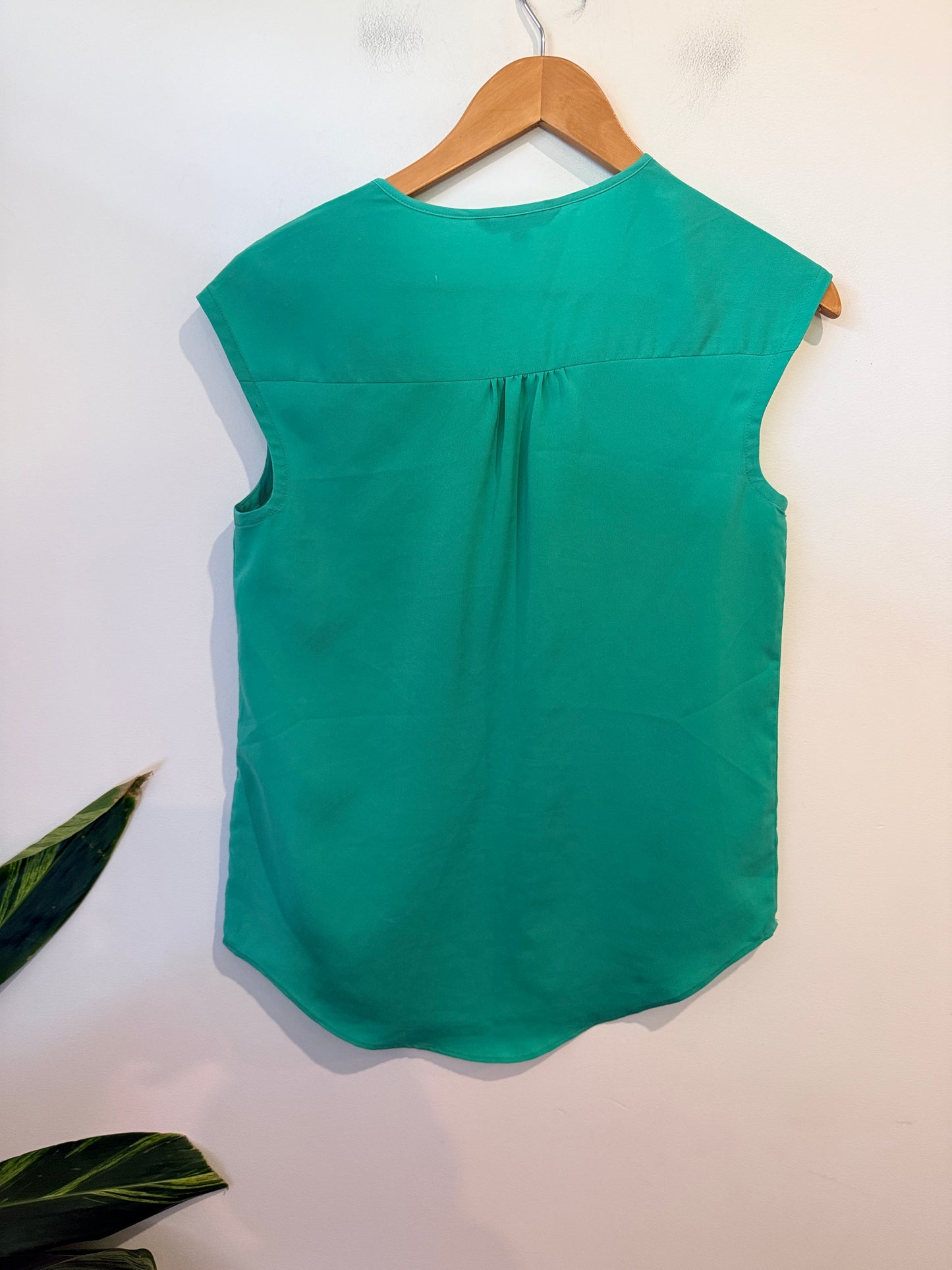 Portmans Sleeveless Zip-pocket Top Green Size 6