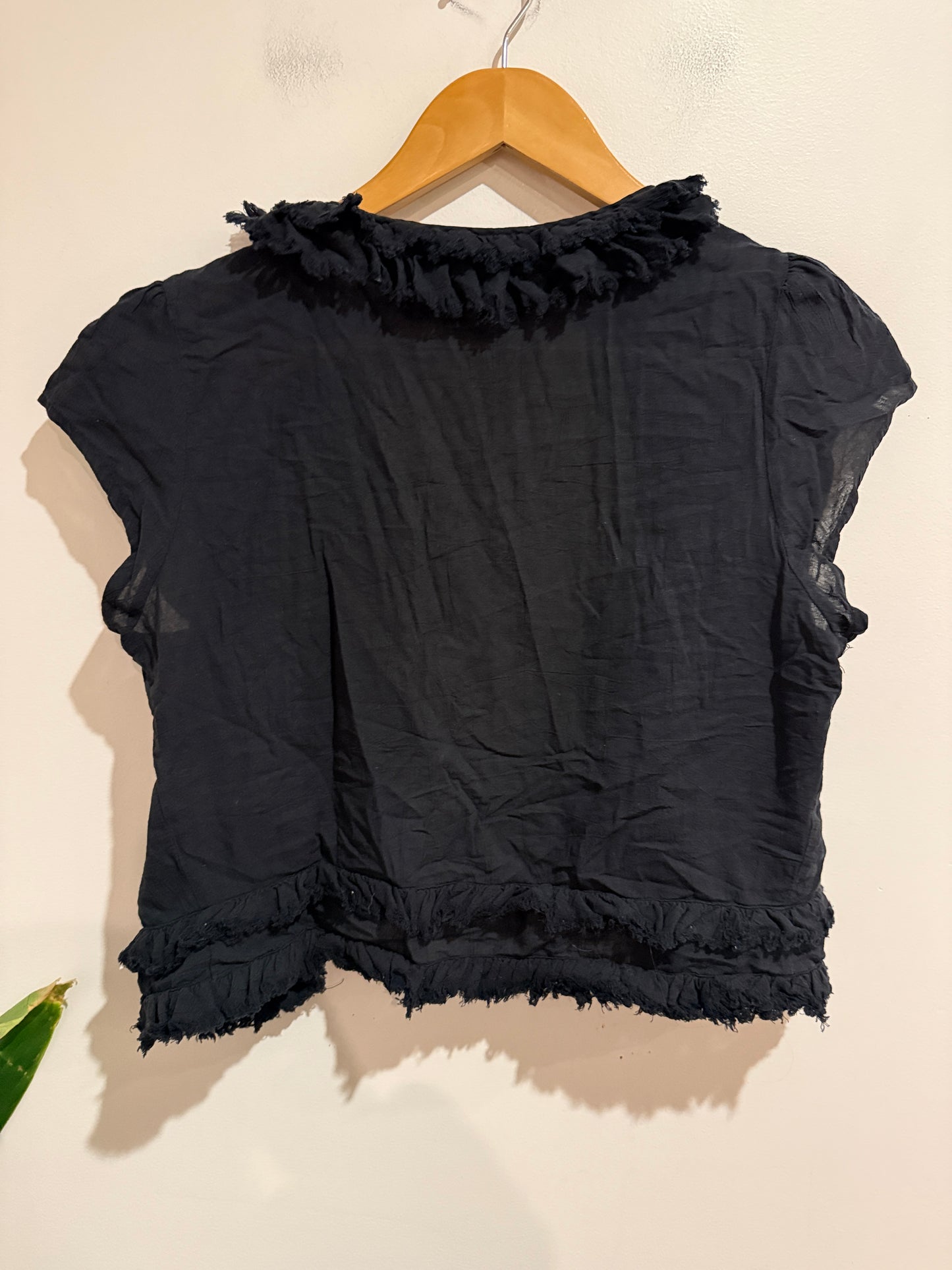 Valleygirl Black Ruffle Cropped Shrug Top Size 8