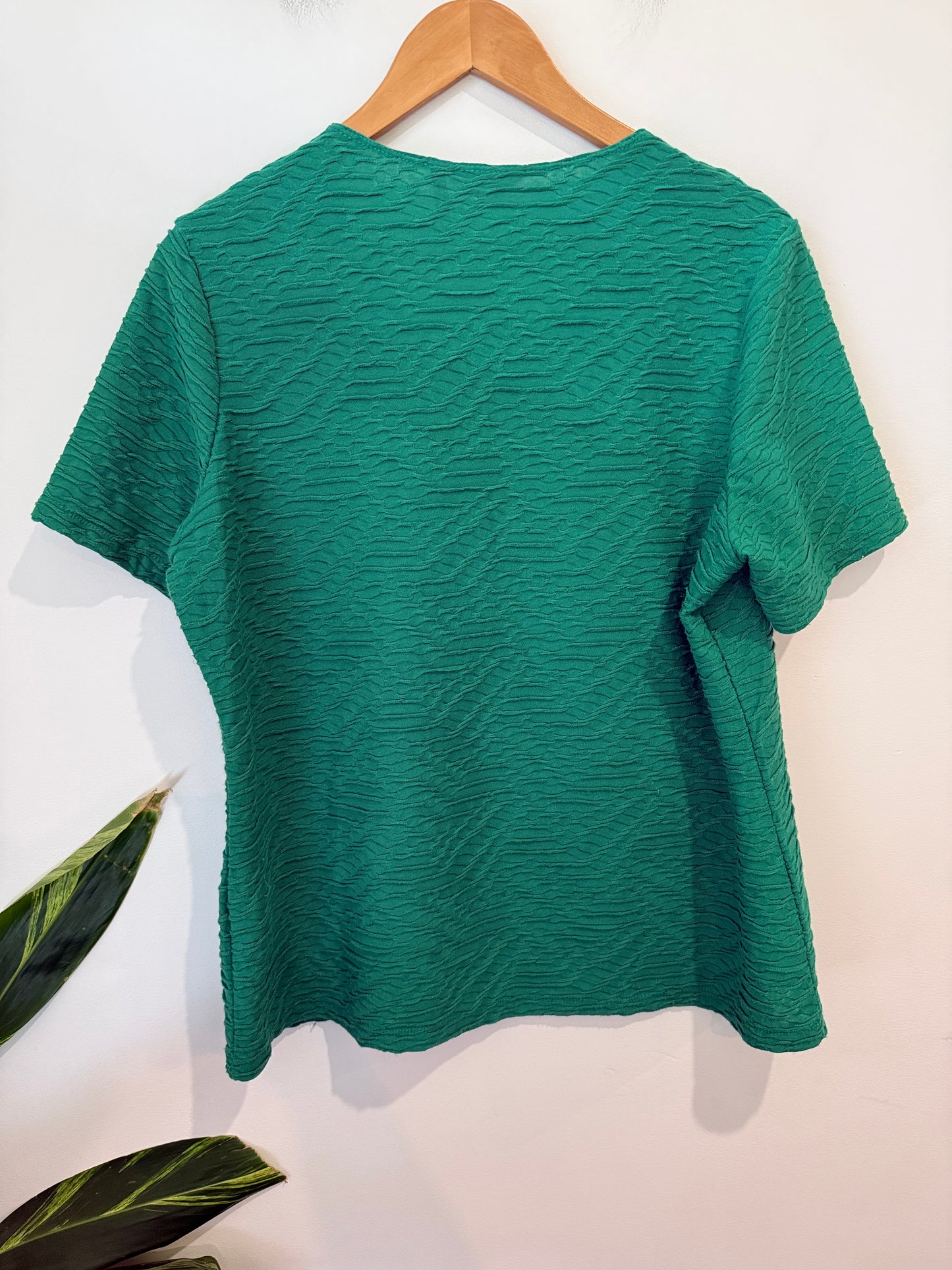 Unbranded Green Textured Crepe Top - Size 16