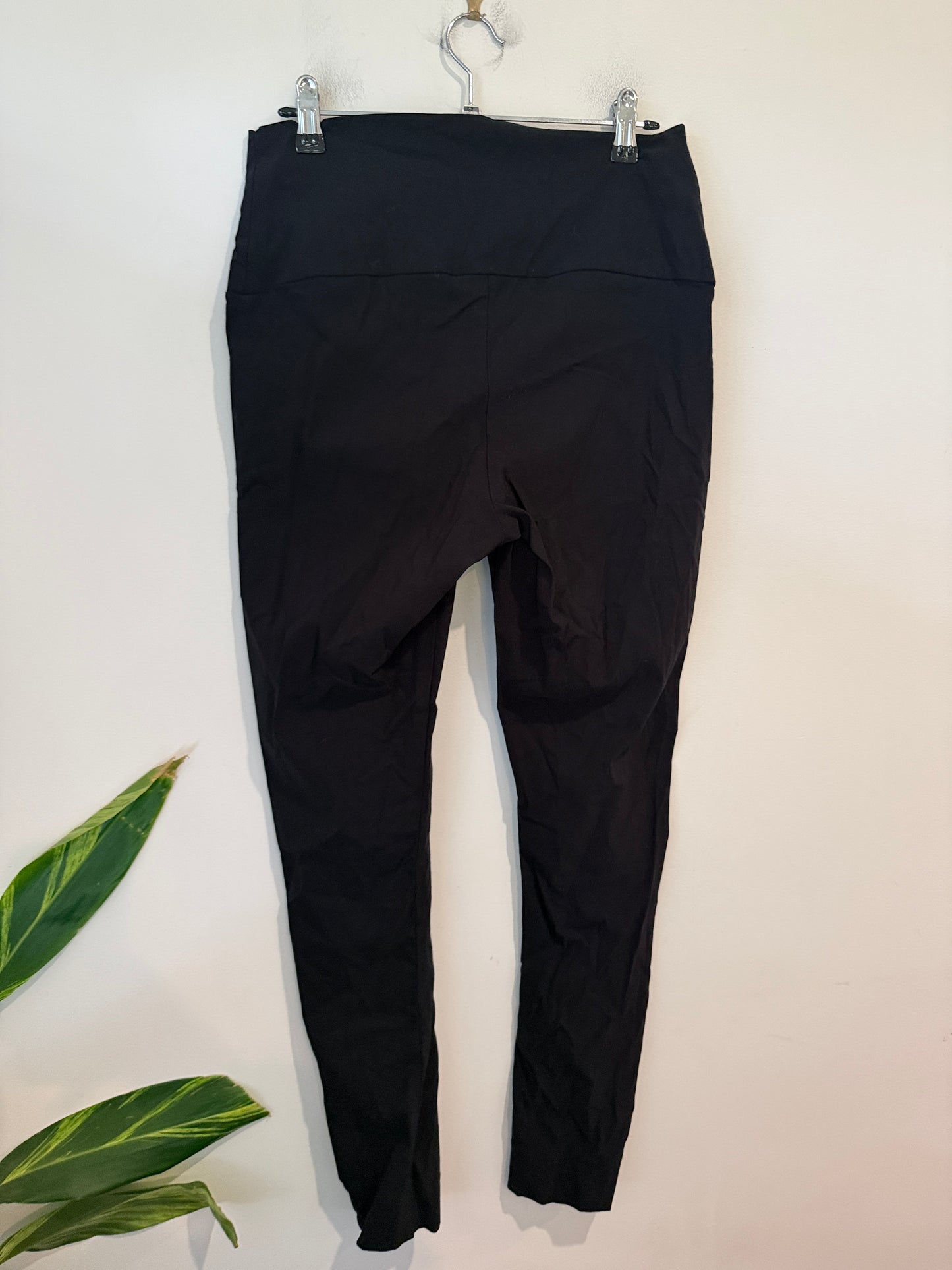 Bread & Butter Moochi Moochi Black Leggings Size 12