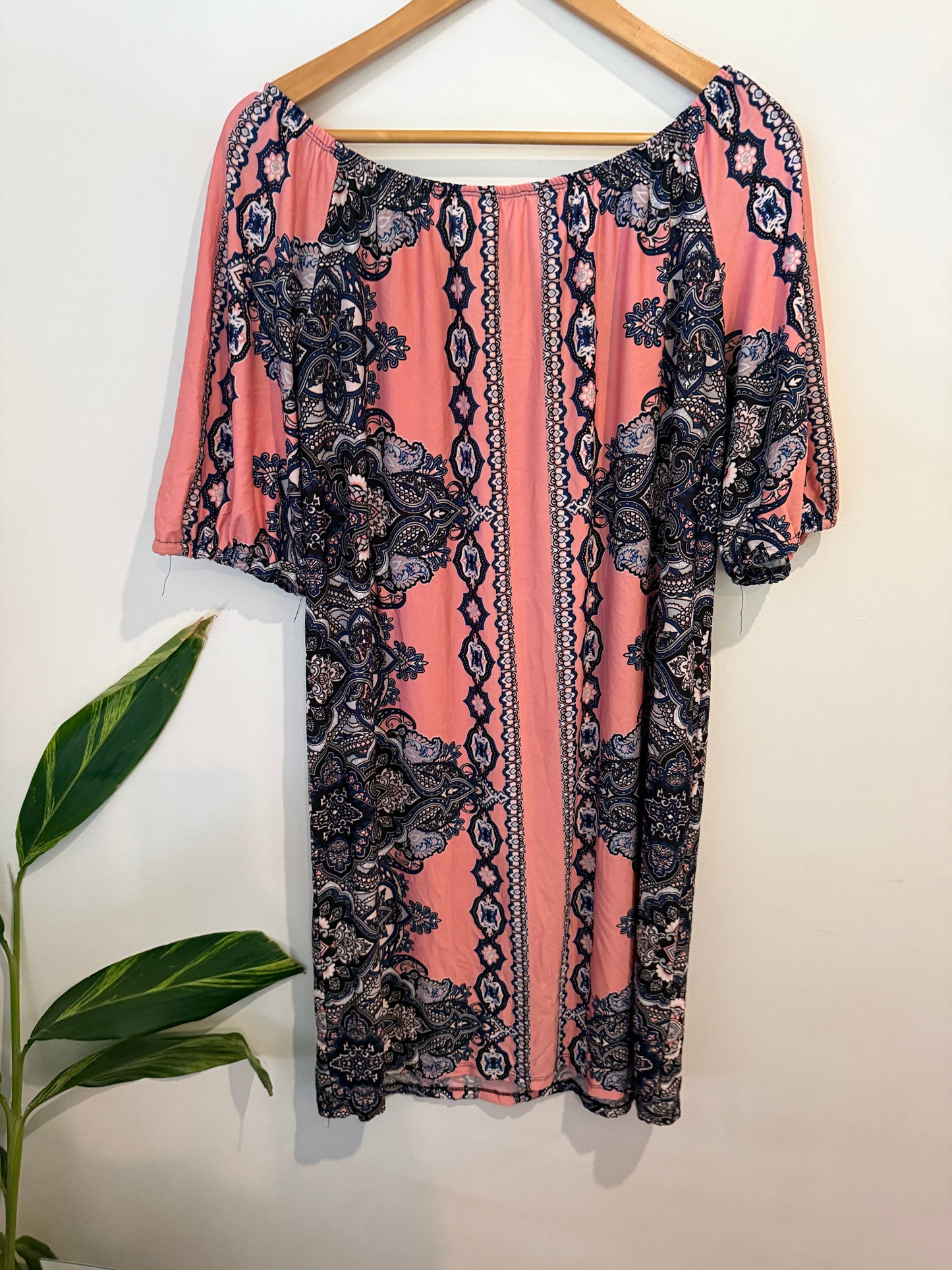 Brand Unknown Paisley Print Shift Dress Size U/arm to U/arm 54cm