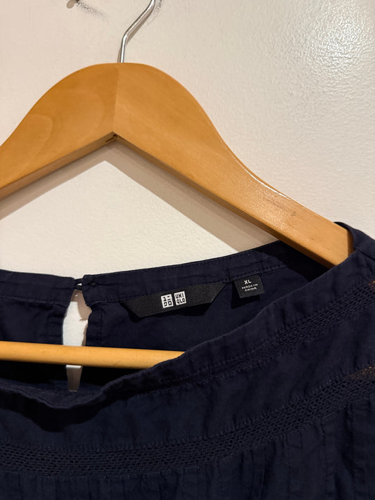 Uniqlo Long-sleeved Top Size XL