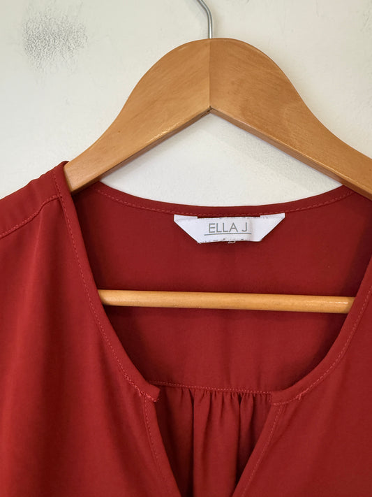 Ella J V-neck Tunic Top Size U/Arm to U/Arm 56cm