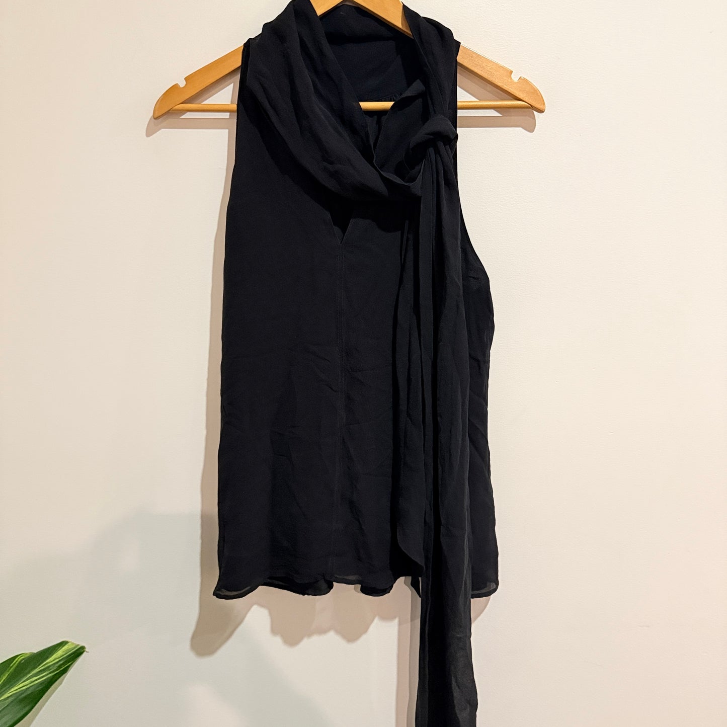 Witchery Black Silk Tie Neck Sleeveless Top Size 10