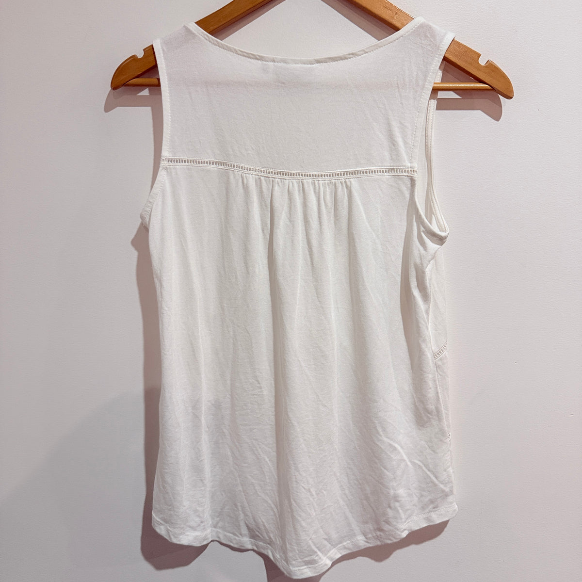 Jeanswest White Sleeveless Tank Top Size XS