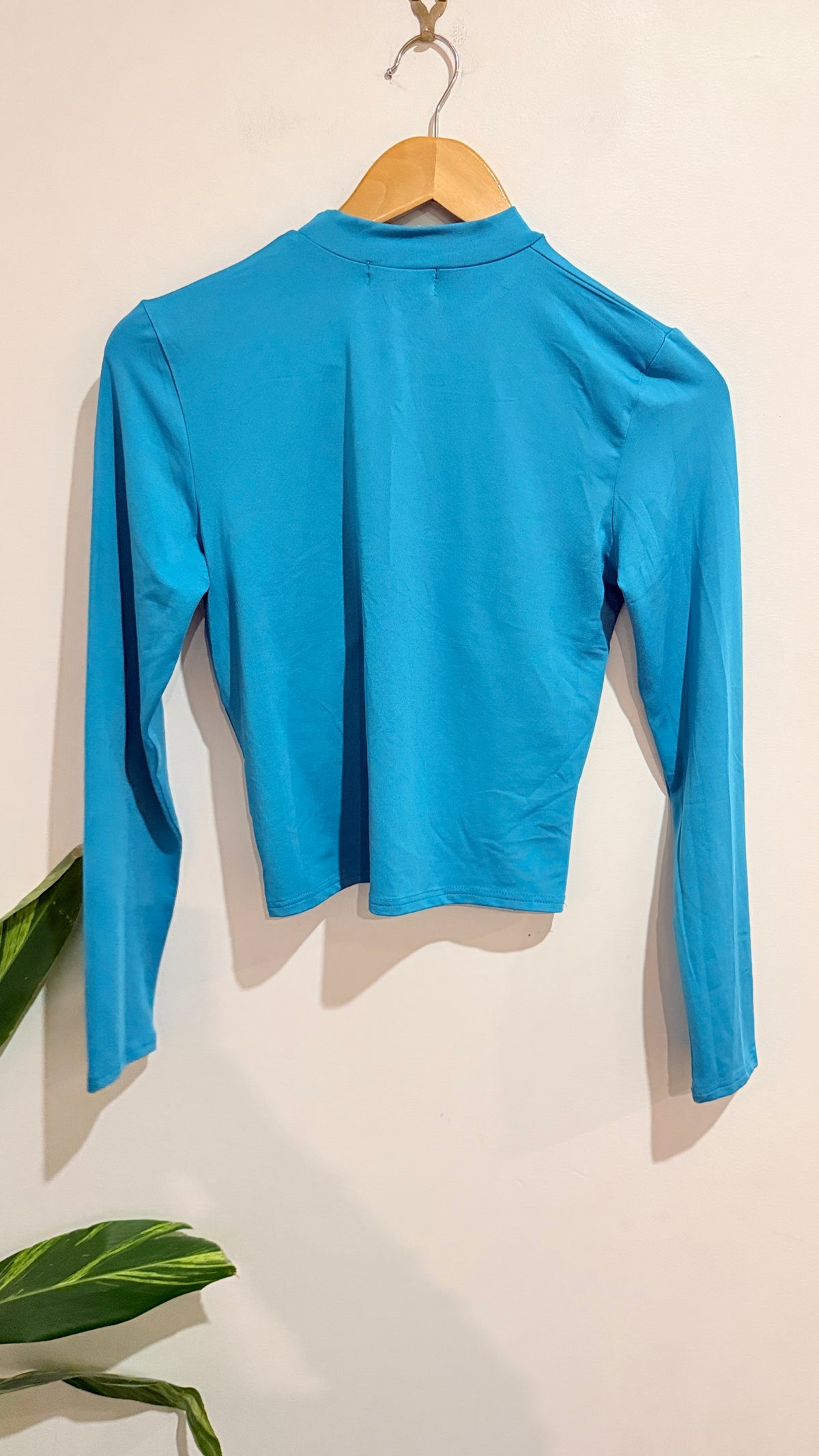 Mirrou Teal High Neck Ruched Long Sleeve Top Size M