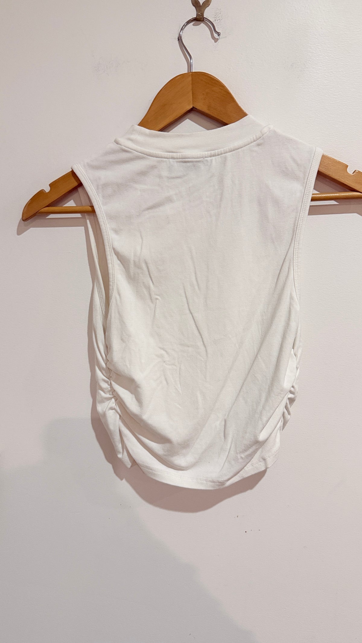 Cider White Ruched Side Sleeveless Top Size M