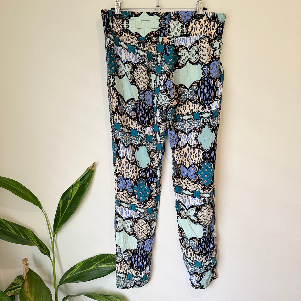 Tigerlily Abstract Print Tapered Trousers Size 10