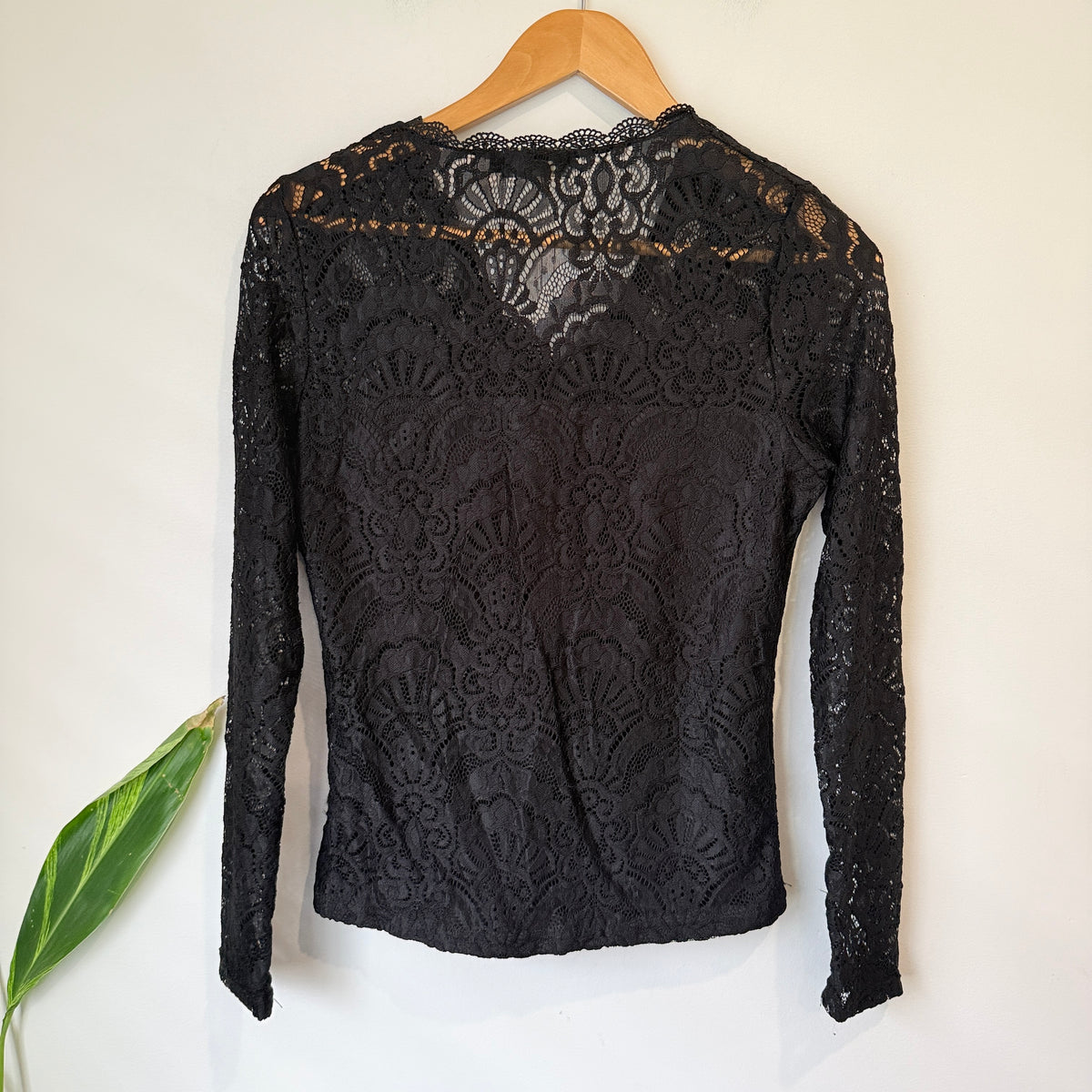Mirrou Black Lace Long Sleeve Top Size M