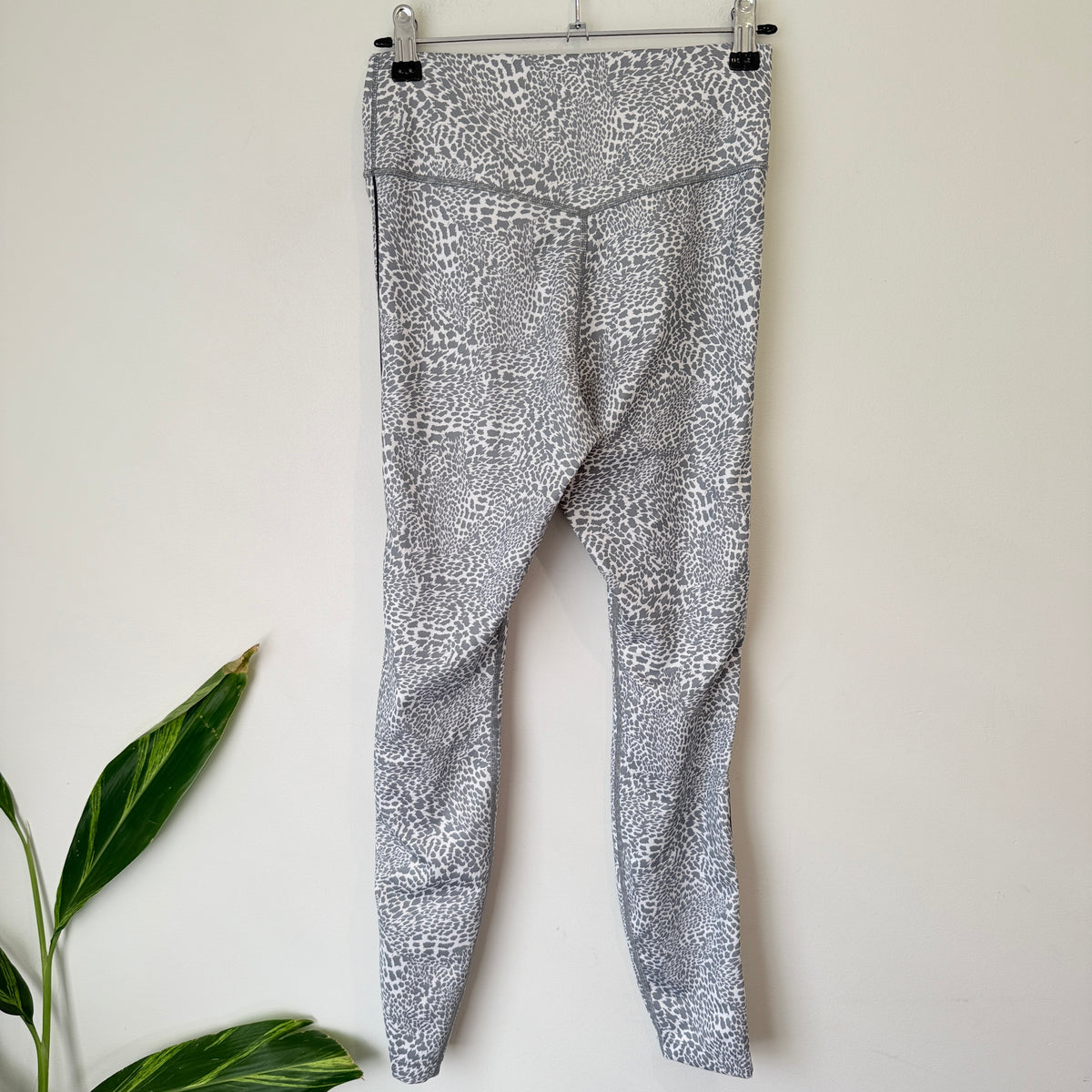 Nike Grey Animal Print Leggings Size S